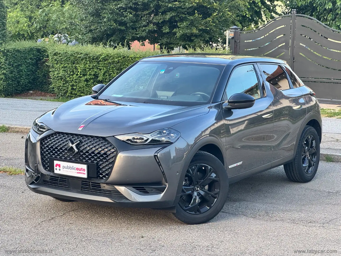 DS Automobiles DS 3 Crossback Performance line 130 auto Gris - 1