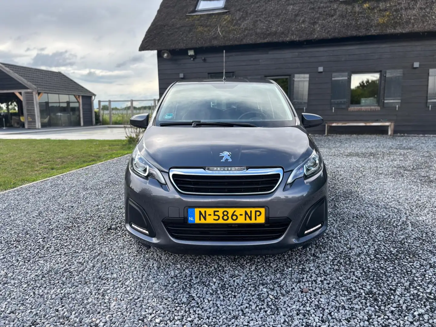 Peugeot 108 1.0 e-VTi Active Gri - 2