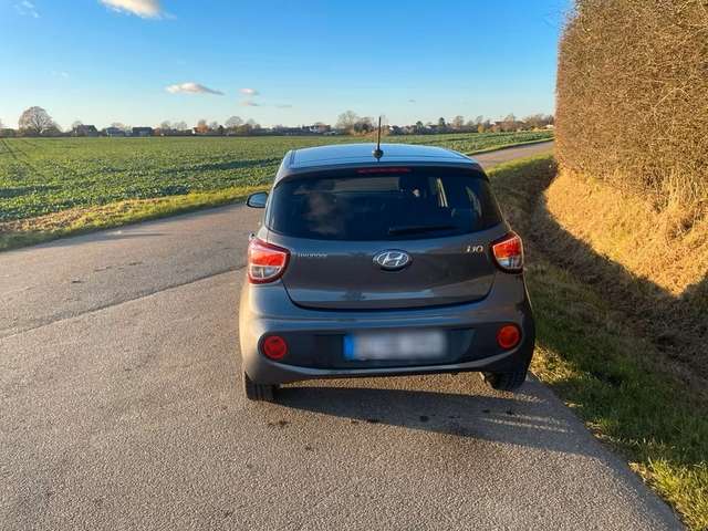 Hyundai i10 1.2 Automatik YES!+