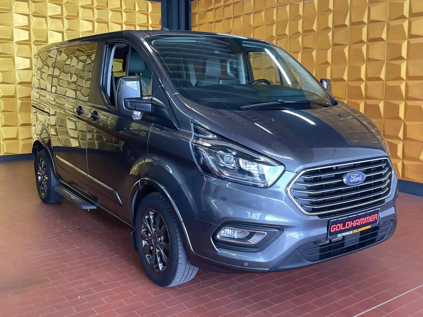 Ford Tourneo Custom L1 STANDH/XENON/AHK/KAMERA/NAV Gris - 2
