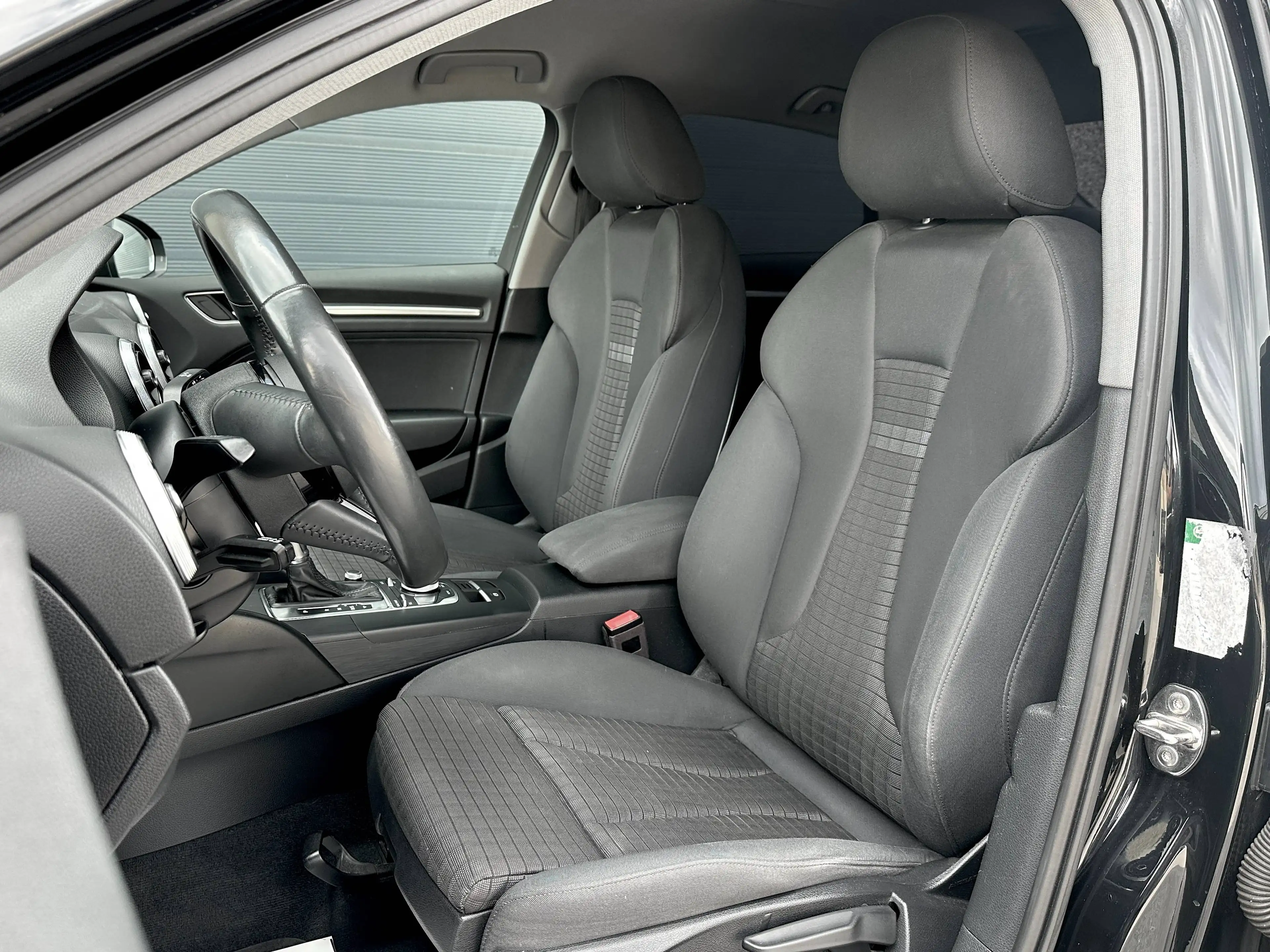 Audi A3 30 TDi S-Tronic / S-Line / XENON / GPS / Garantie — photo 8