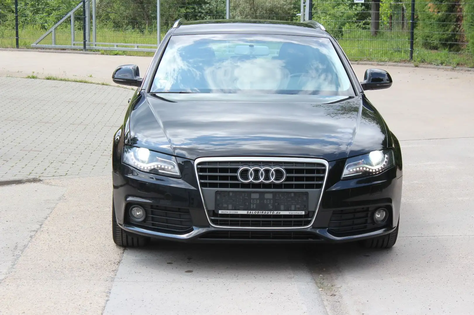 Audi A4 Avant Ambition+Xenon+TÜV-NEU Schwarz - 2