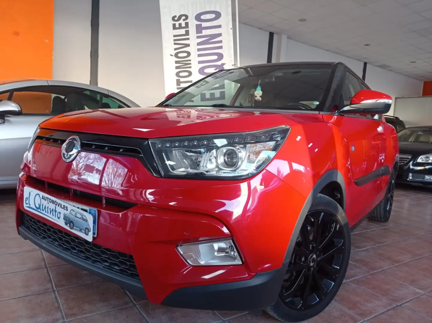 SsangYong Tivoli D16T Limited 4x2 Rosso - 1