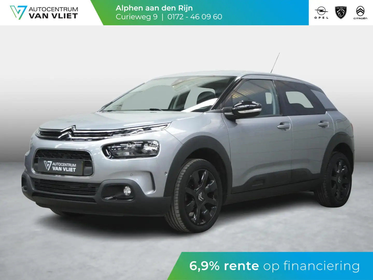 Citroen C4 Cactus 1.2 PureTech Shine TREKHAAK | NAVIGATIE & CARPLAY Grau - 1