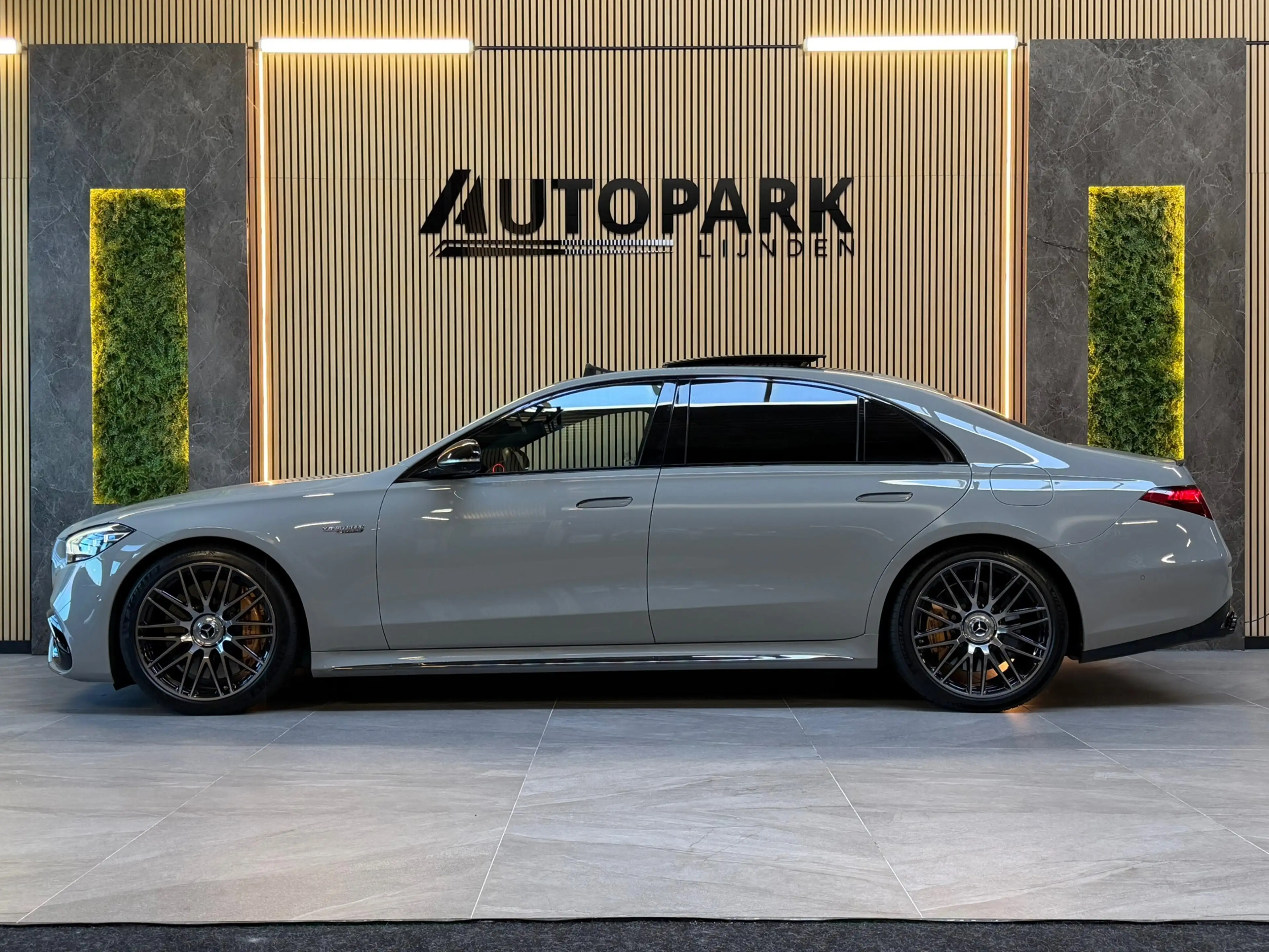 Mercedes-Benz S 63 AMG S E Performance Edition 1 PANO|KERAMISCH|MASSAGE|H — photo 3