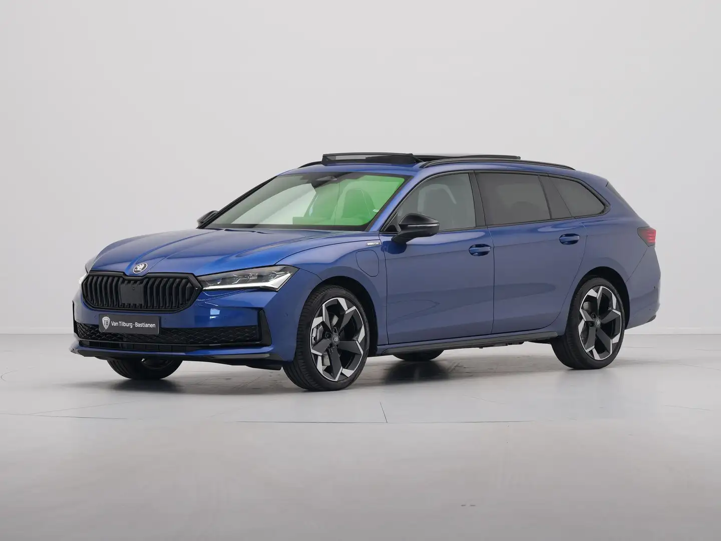 Skoda Superb Combi 1.5 TSI PHEV Sportline Business Blauw - 2