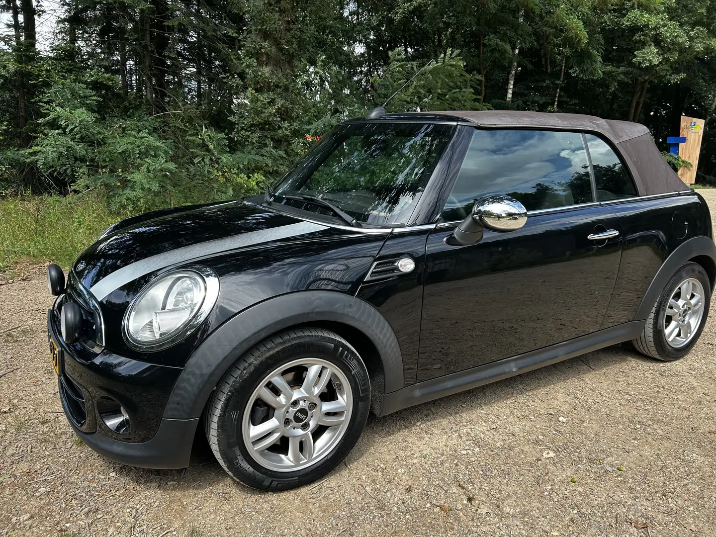 MINI One Cabrio 1.6 Noir - 2