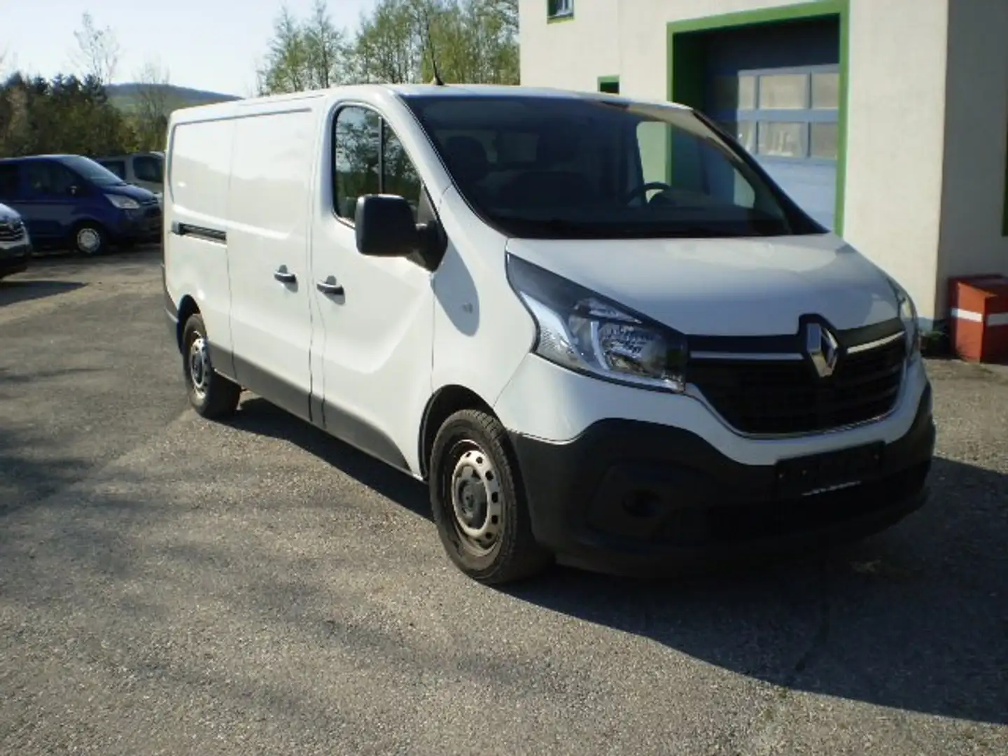 Renault Trafic 2,0 dci L2 H1 Weiß - 1