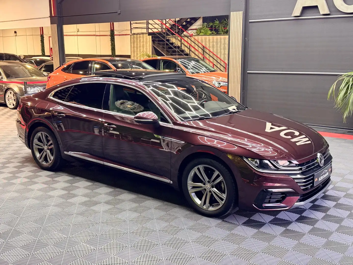 Volkswagen Arteon 2.0 TSI R-Line DSG7 140kW Burdeos - 1