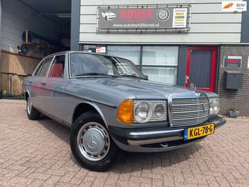 200-280 (W123) 230 E Sedan