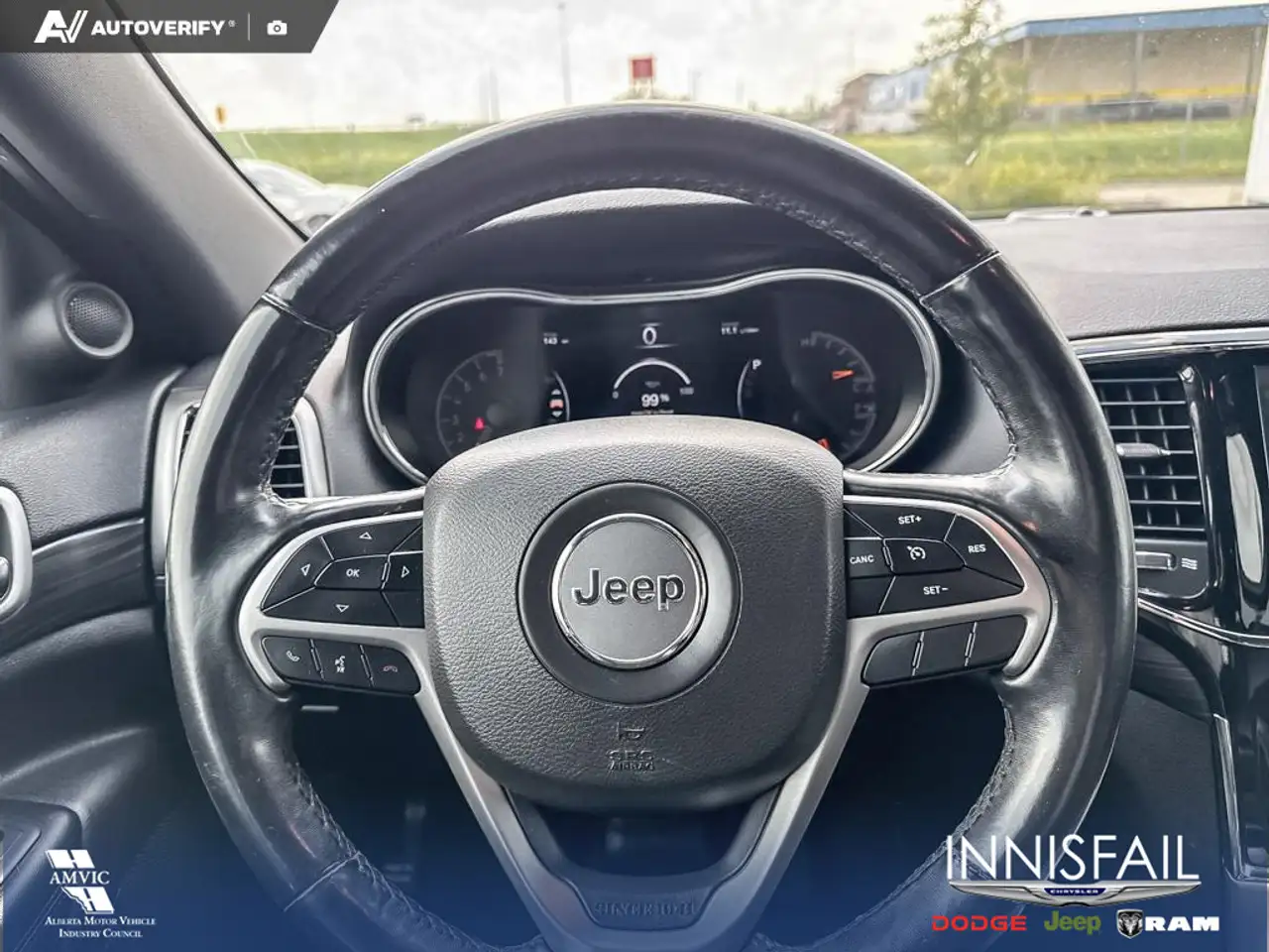 Jeep Grand Cherokee photo Jeep Grand Cherokee