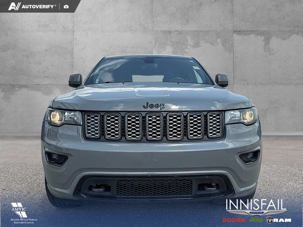Jeep Grand Cherokee photo Jeep Grand Cherokee