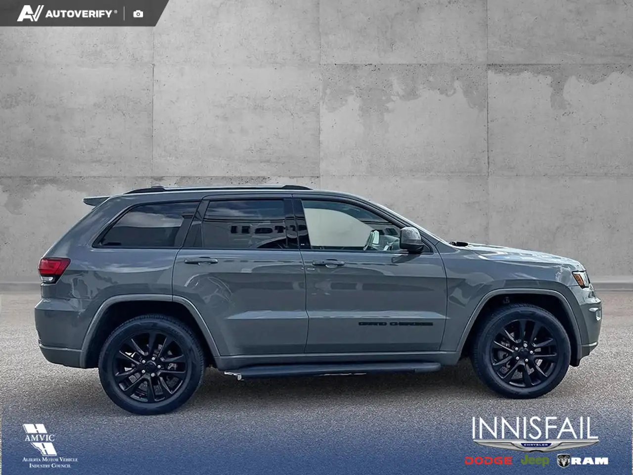 Jeep Grand Cherokee photo Jeep Grand Cherokee