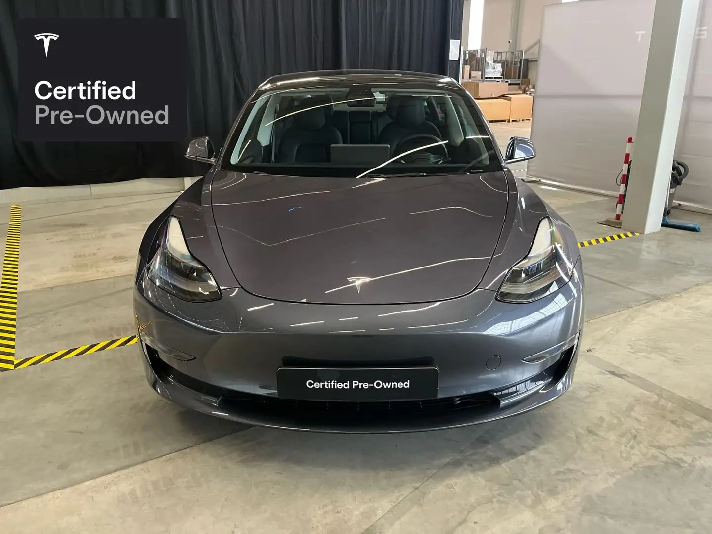 Tesla Model 3 Long Range AWD “Certified Pre-Owned” Zilver - 2