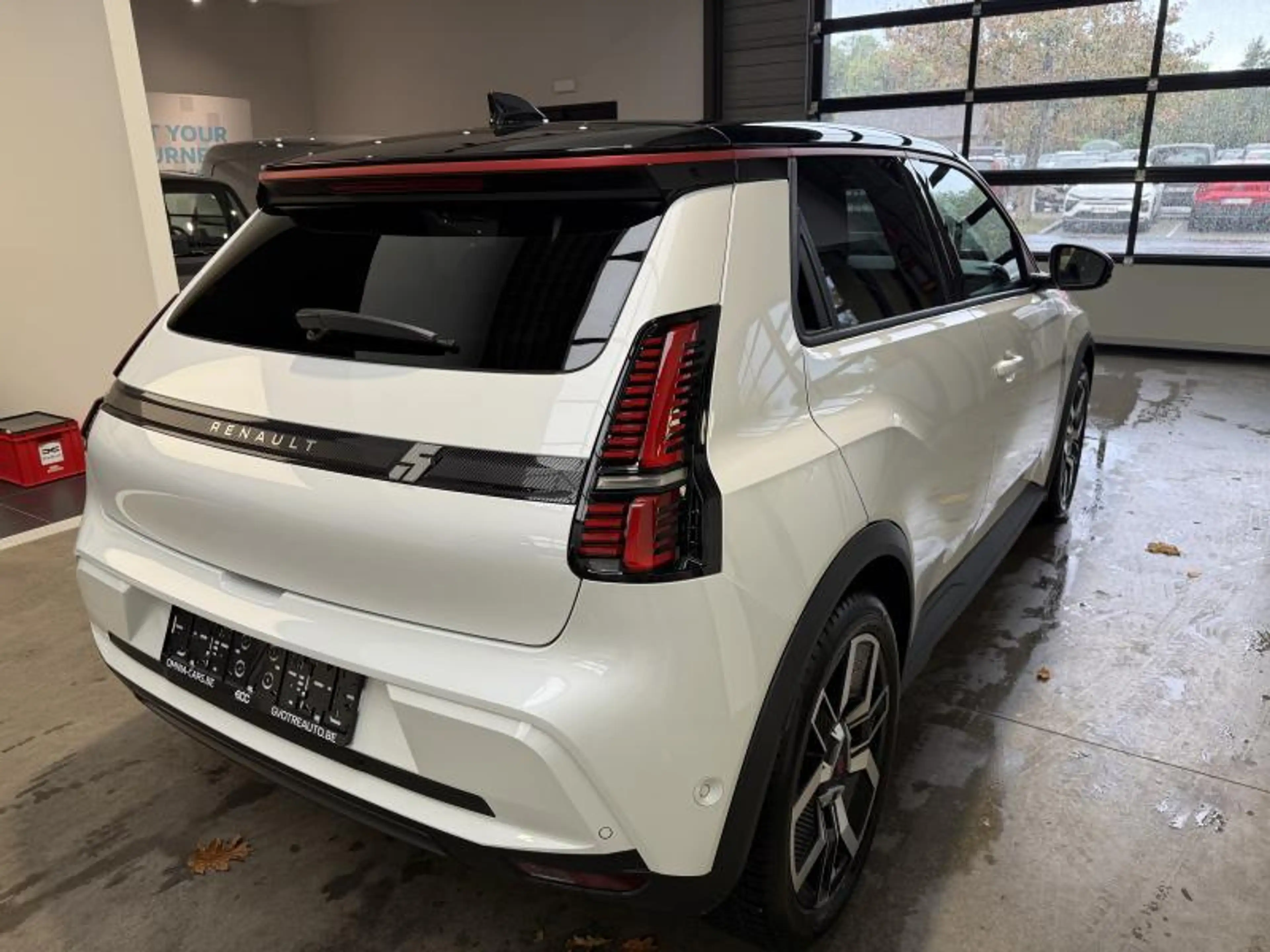 Renault R 5 Techno - DISPO 25/04/27 — photo 4