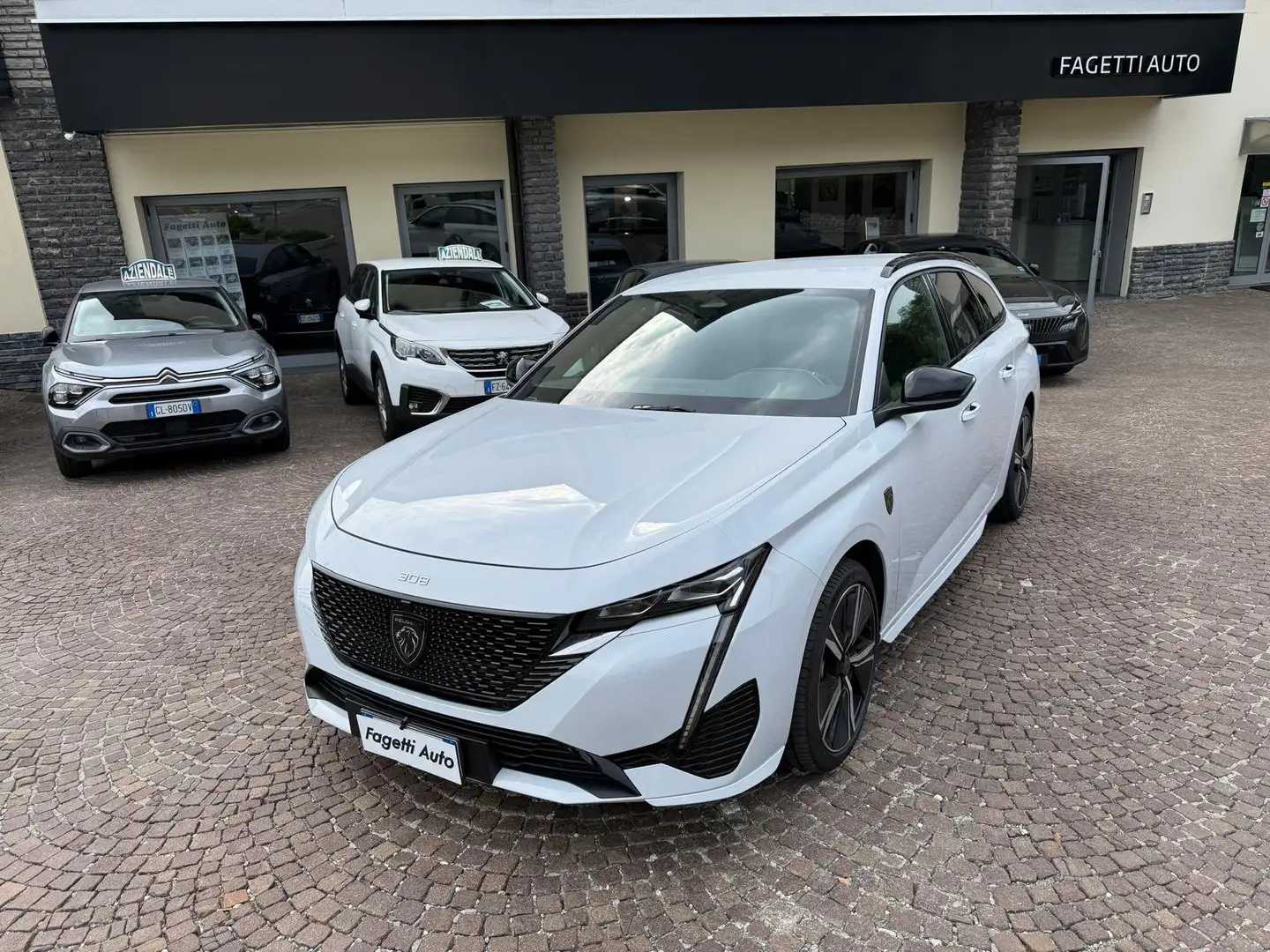 Peugeot 308 SW 1.2 PURETECH 130CV EAT8 GT Blanc - 1