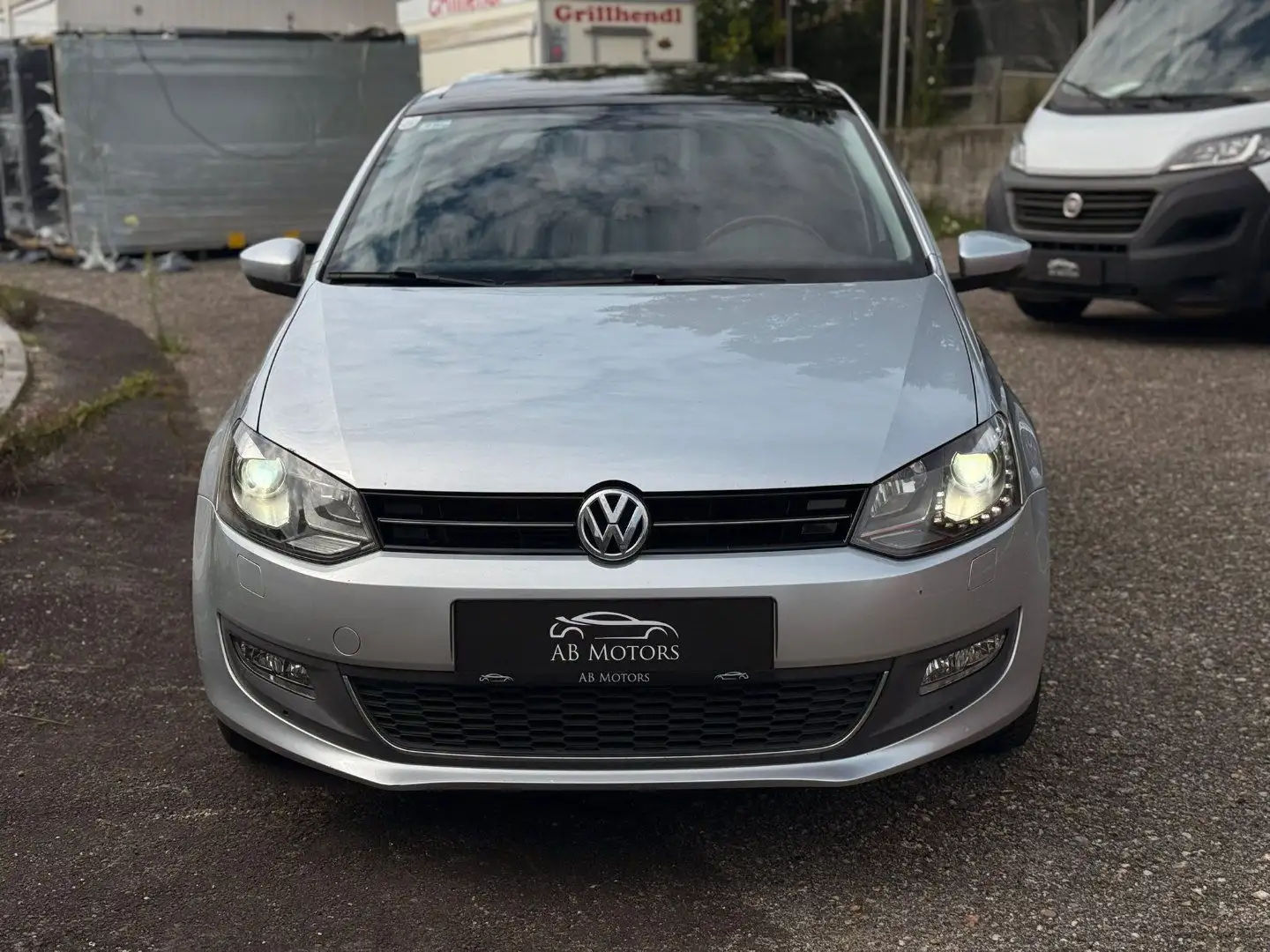Volkswagen Polo 1.6 TDI Highline Silber - 2