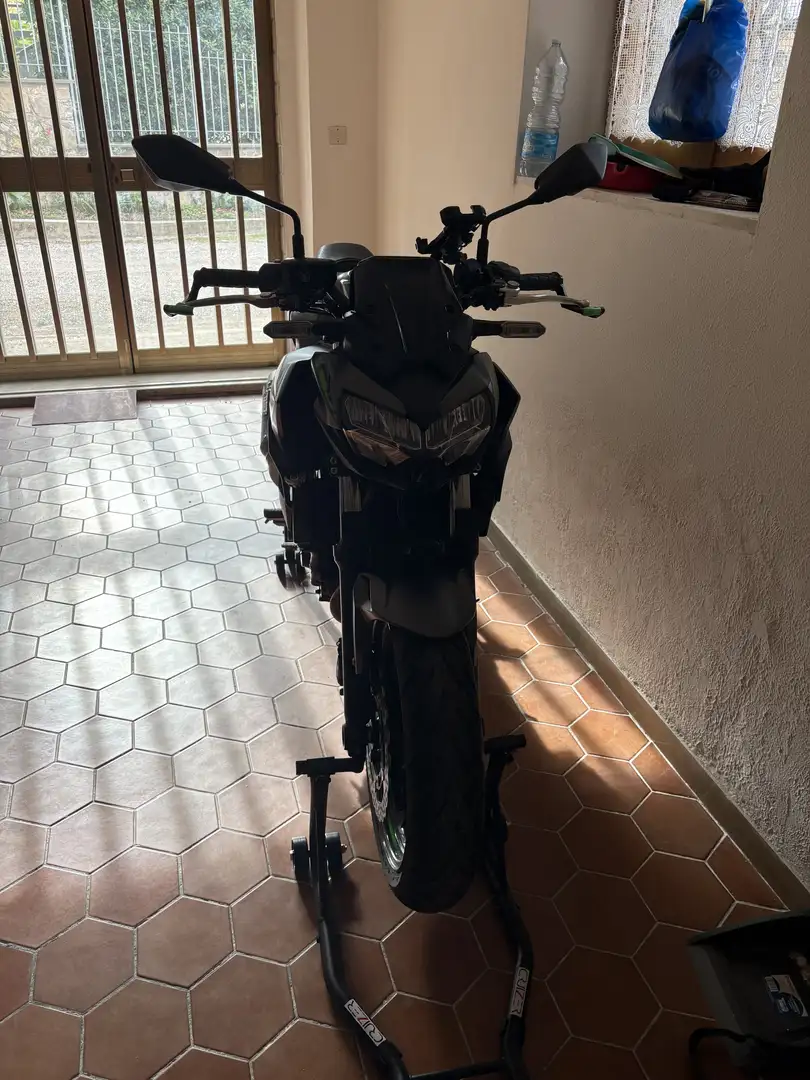 Kawasaki Z 650 Verde - 2