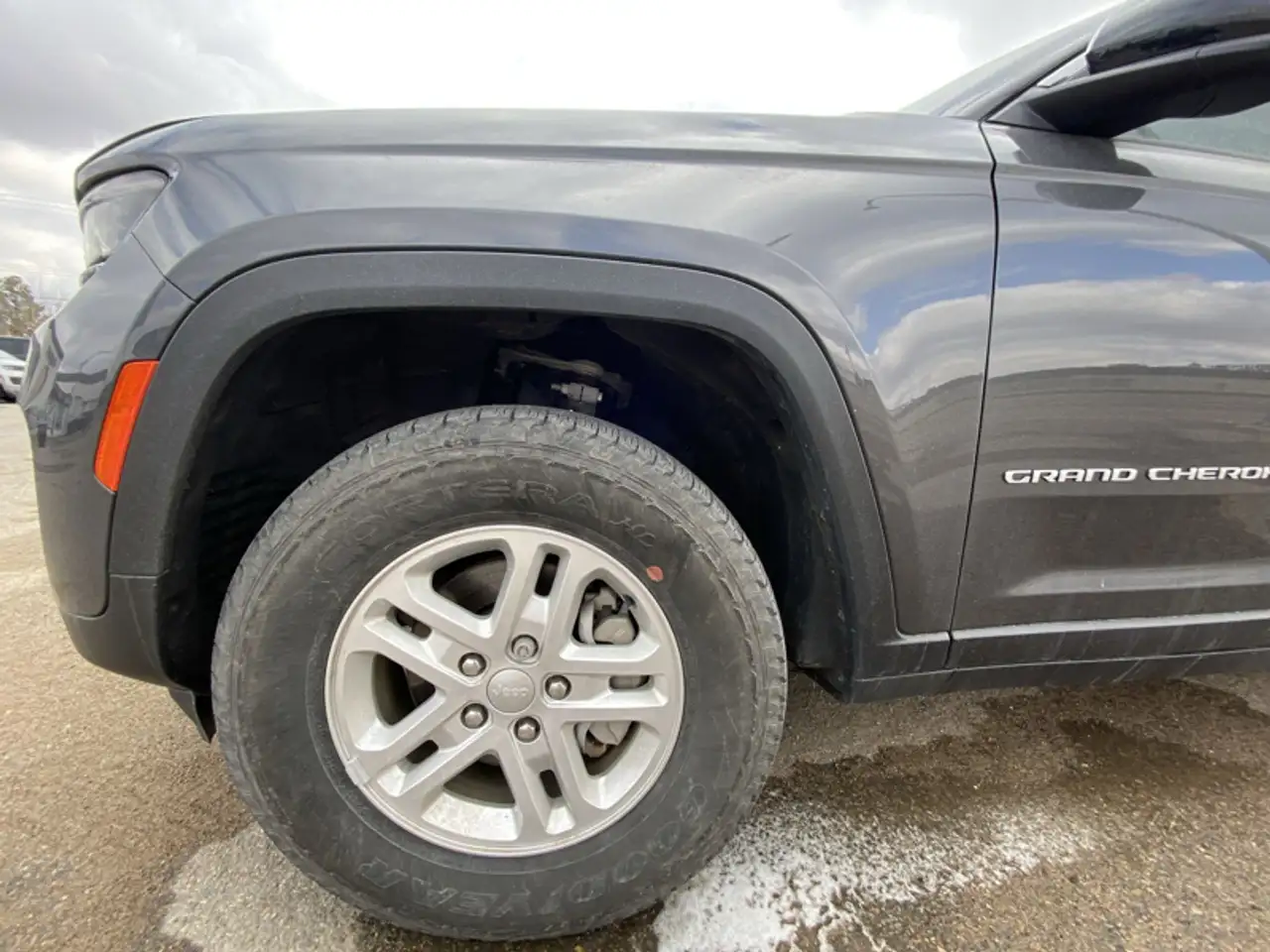 Jeep Grand Cherokee снимка Jeep Grand Cherokee