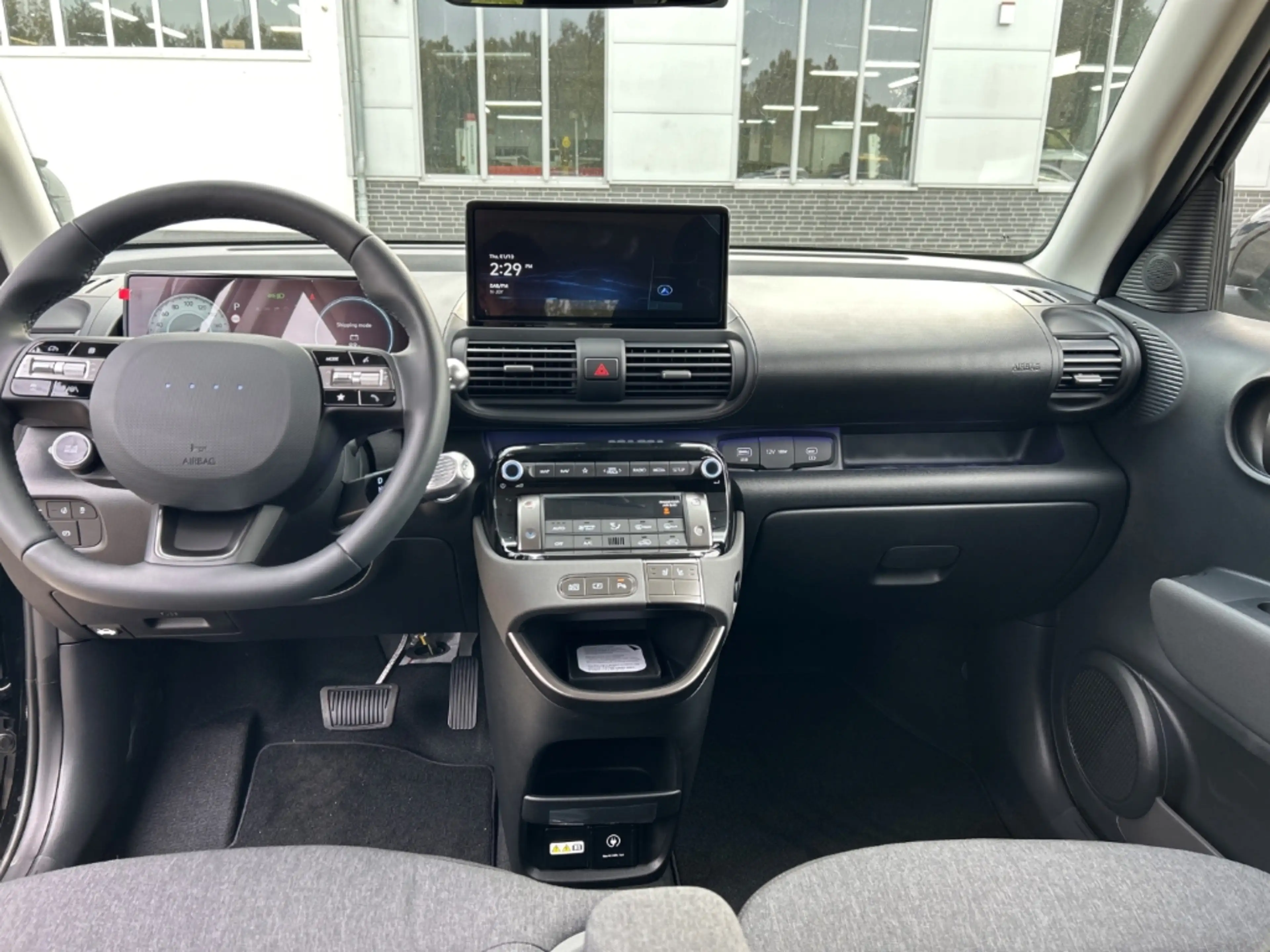 Hyundai Inster EV (MY27) 49kWh (115PS) 2WD Prime V2L-Paket, Glas- — photo 10