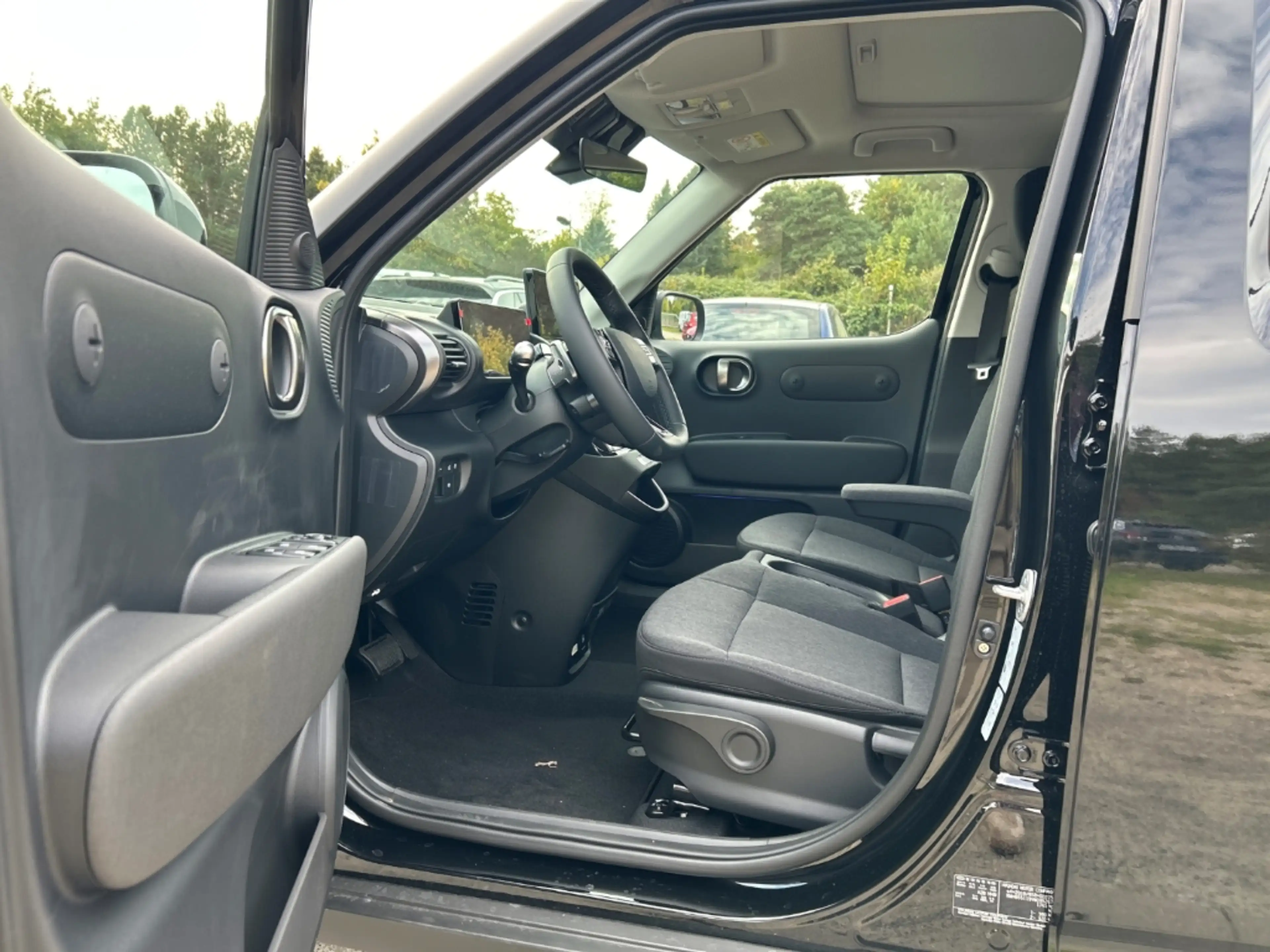 Hyundai Inster EV (MY27) 49kWh (115PS) 2WD Prime V2L-Paket, Glas- — photo 7