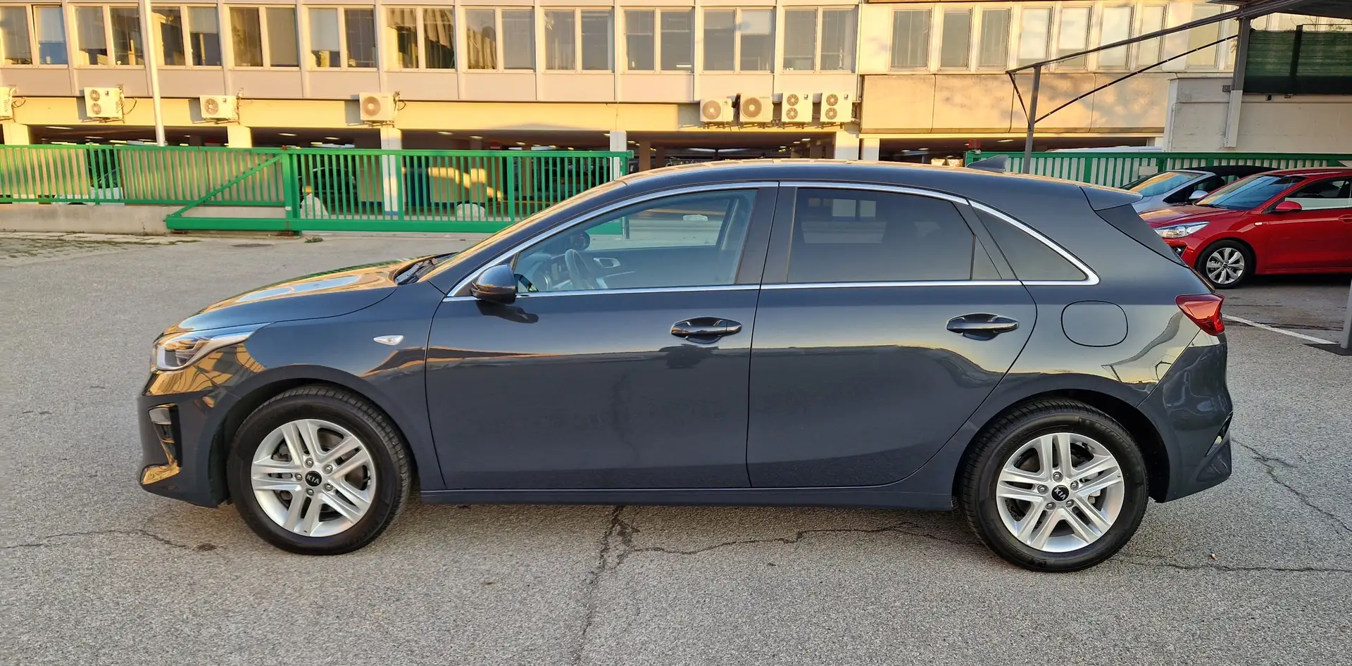 Kia Ceed / cee'd 1.0 T-GDI GPF Silber Grau - 2