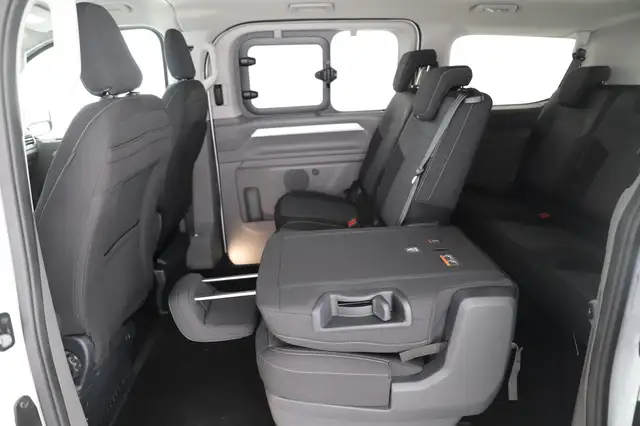 Volkswagen T7 Caravelle VW T7 Caravelle Edition TDI 4MOTION Ansicht 17