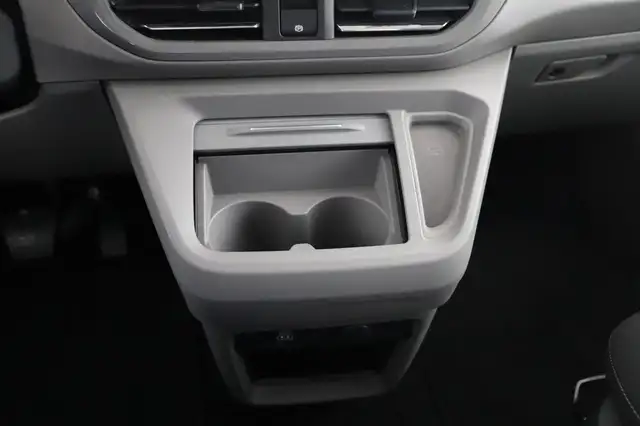 Volkswagen T7 Caravelle VW T7 Caravelle Edition TDI 4MOTION Ansicht 50