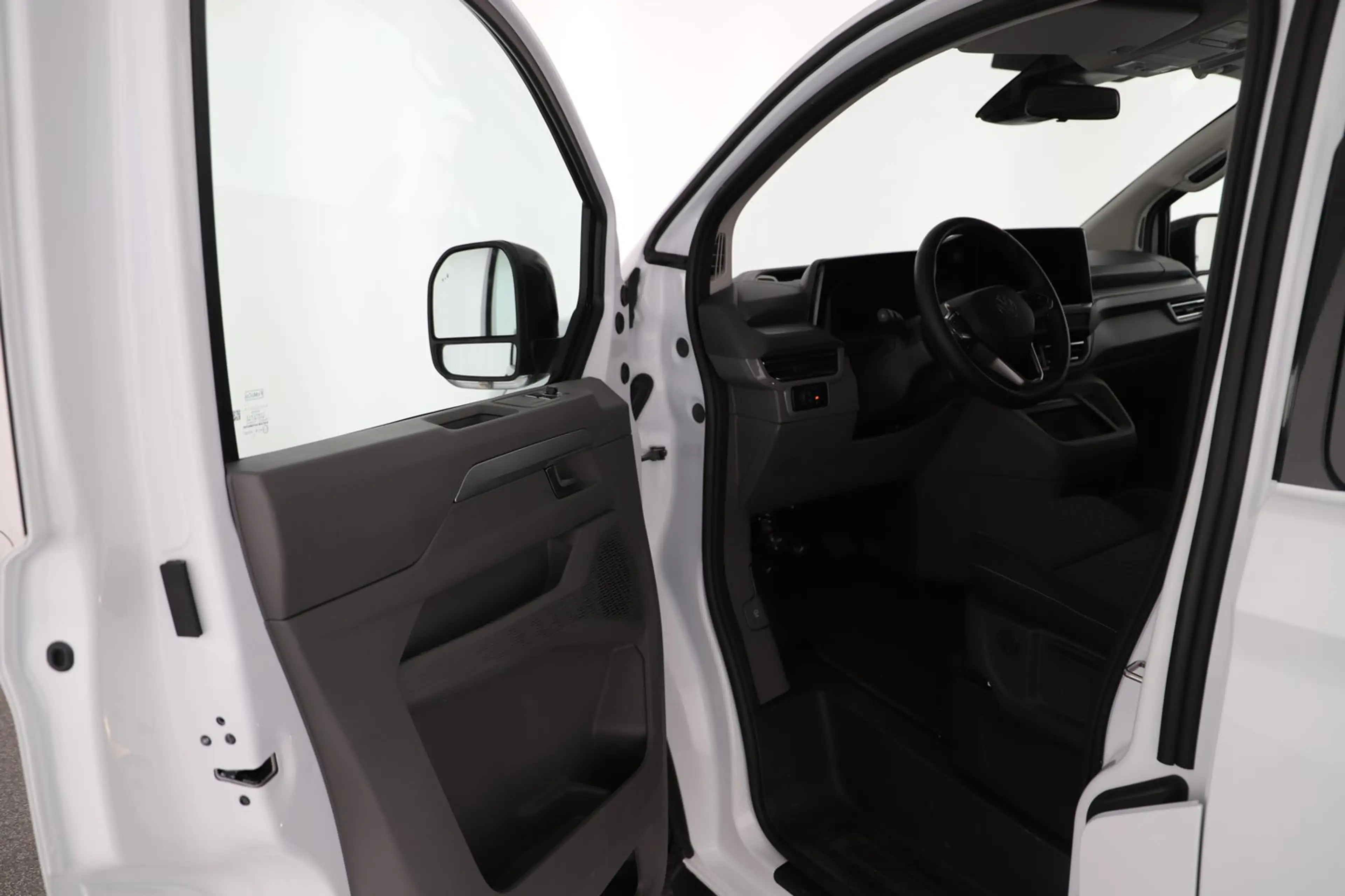 Volkswagen T7 Caravelle VW T7 Caravelle Edition TDI 4MOTION — photo 12