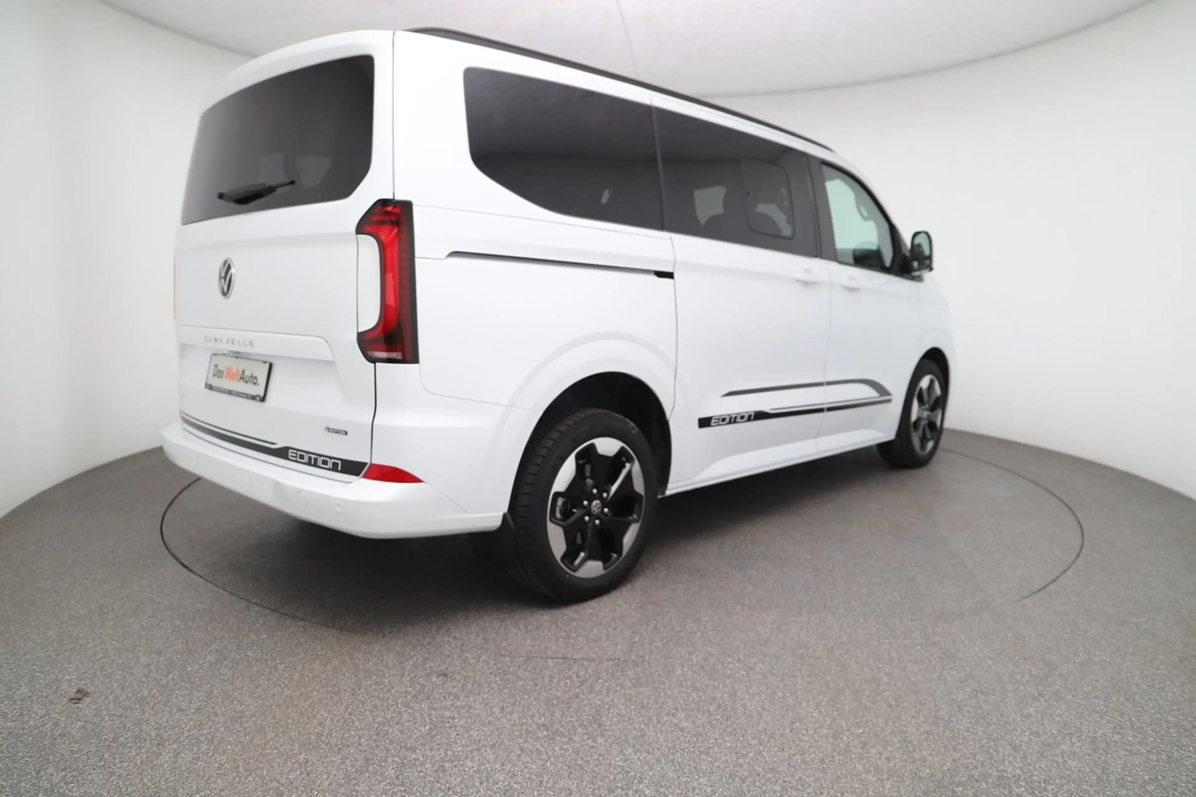 Volkswagen T7 Caravelle VW T7 Caravelle Edition TDI 4MOTION — photo 5