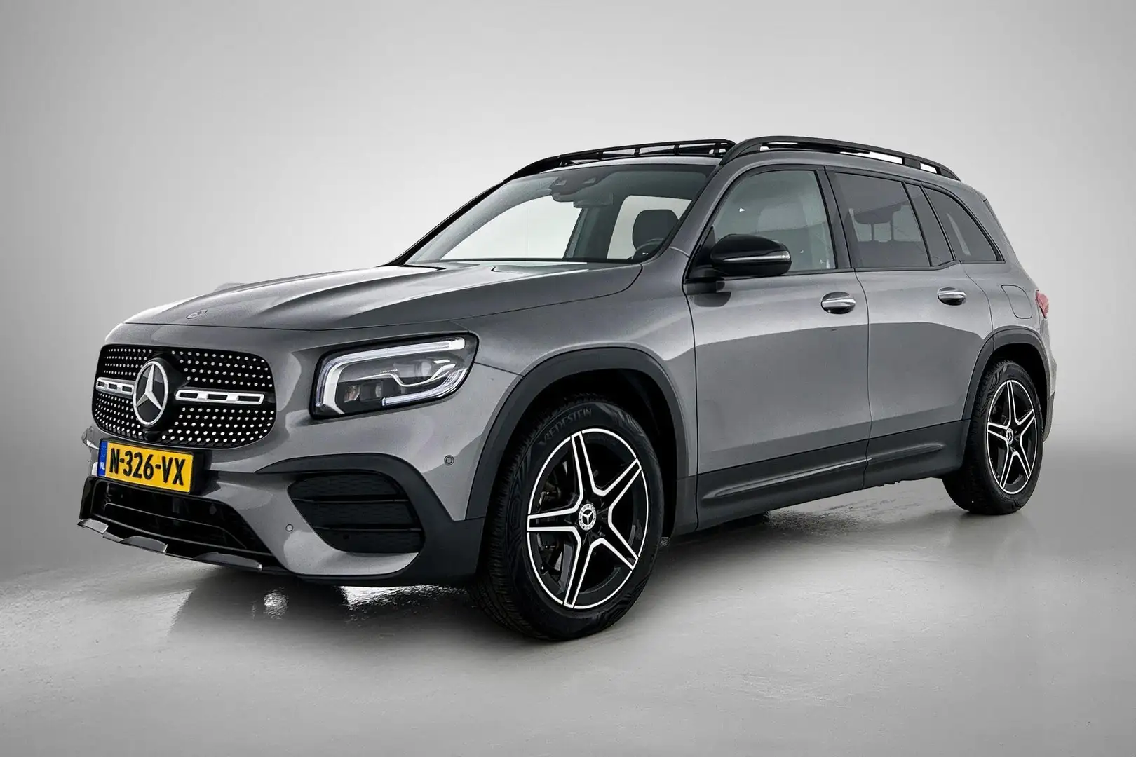 Mercedes-Benz GLB 200 Business Solution AMG | VOL! | 163PK | PANO | Trek Grijs - 1