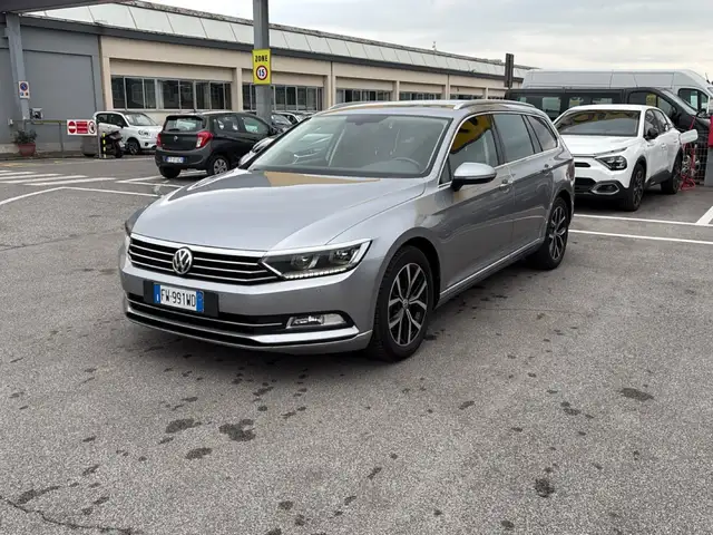 Volkswagen Passat 2.0 TDI 110kW Executive BMT DSG