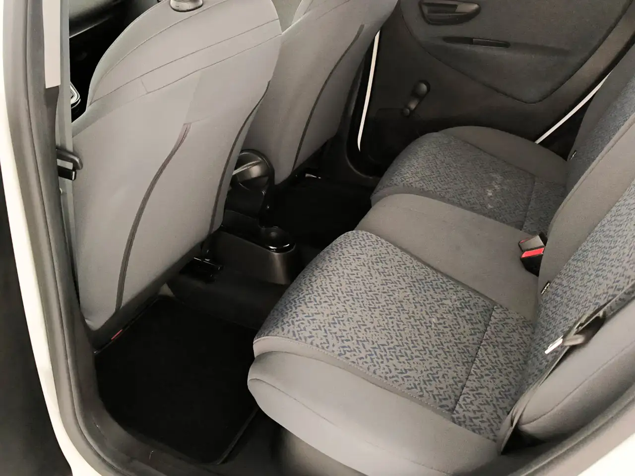 Lancia Ypsilon 2022 — фото 8