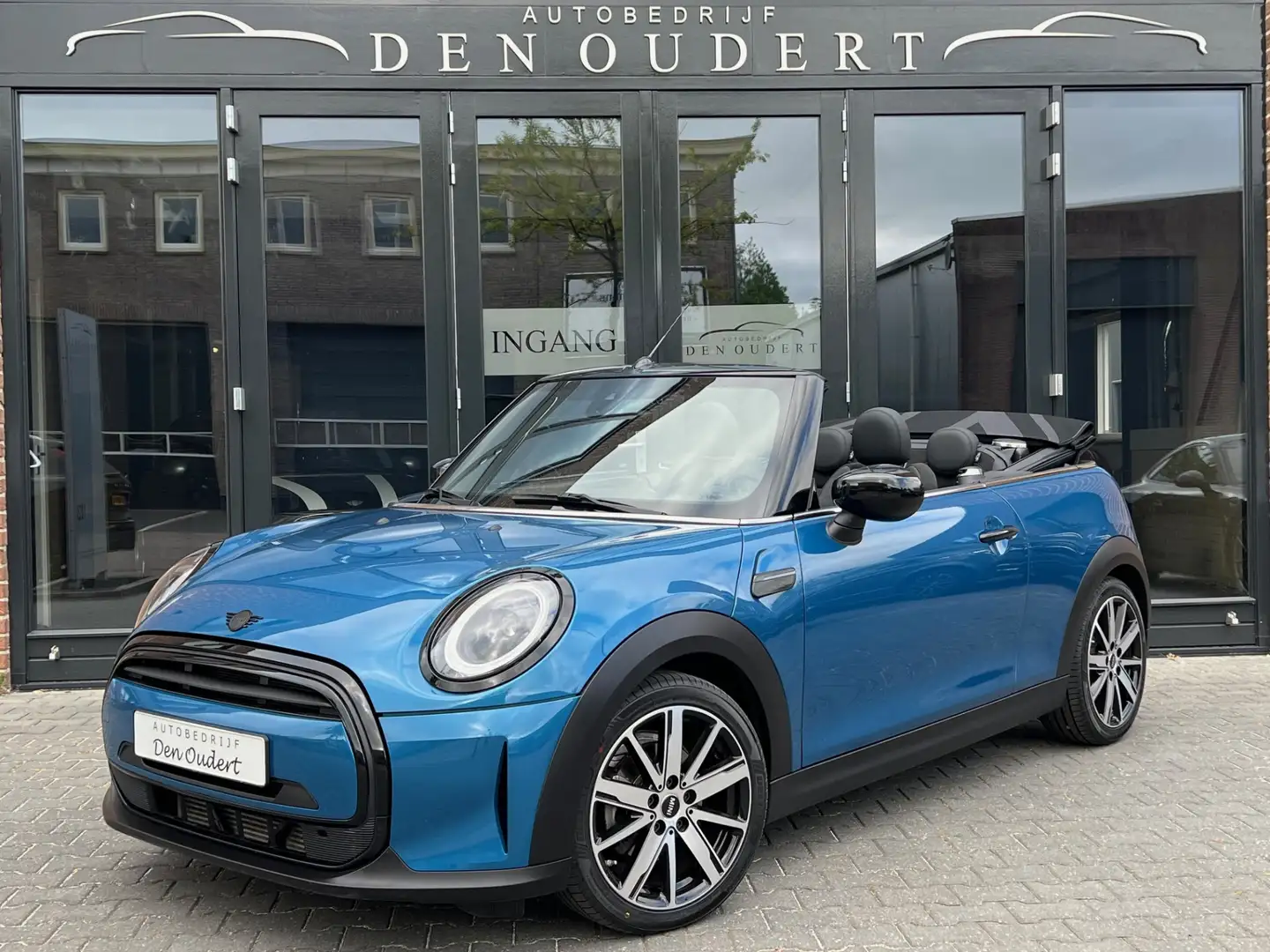MINI Cooper Cabrio Mini 1.5 MINI Yours AUT CARPLAY / LEER / NAVI 2023 Bleu - 1