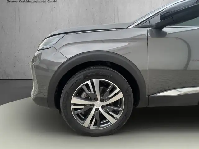 Peugeot 3008 view 11