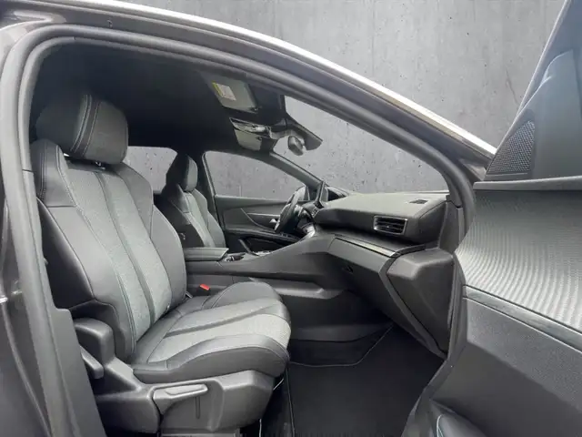 Peugeot 3008 view 13