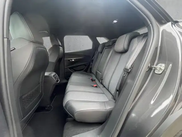 Peugeot 3008 view 8
