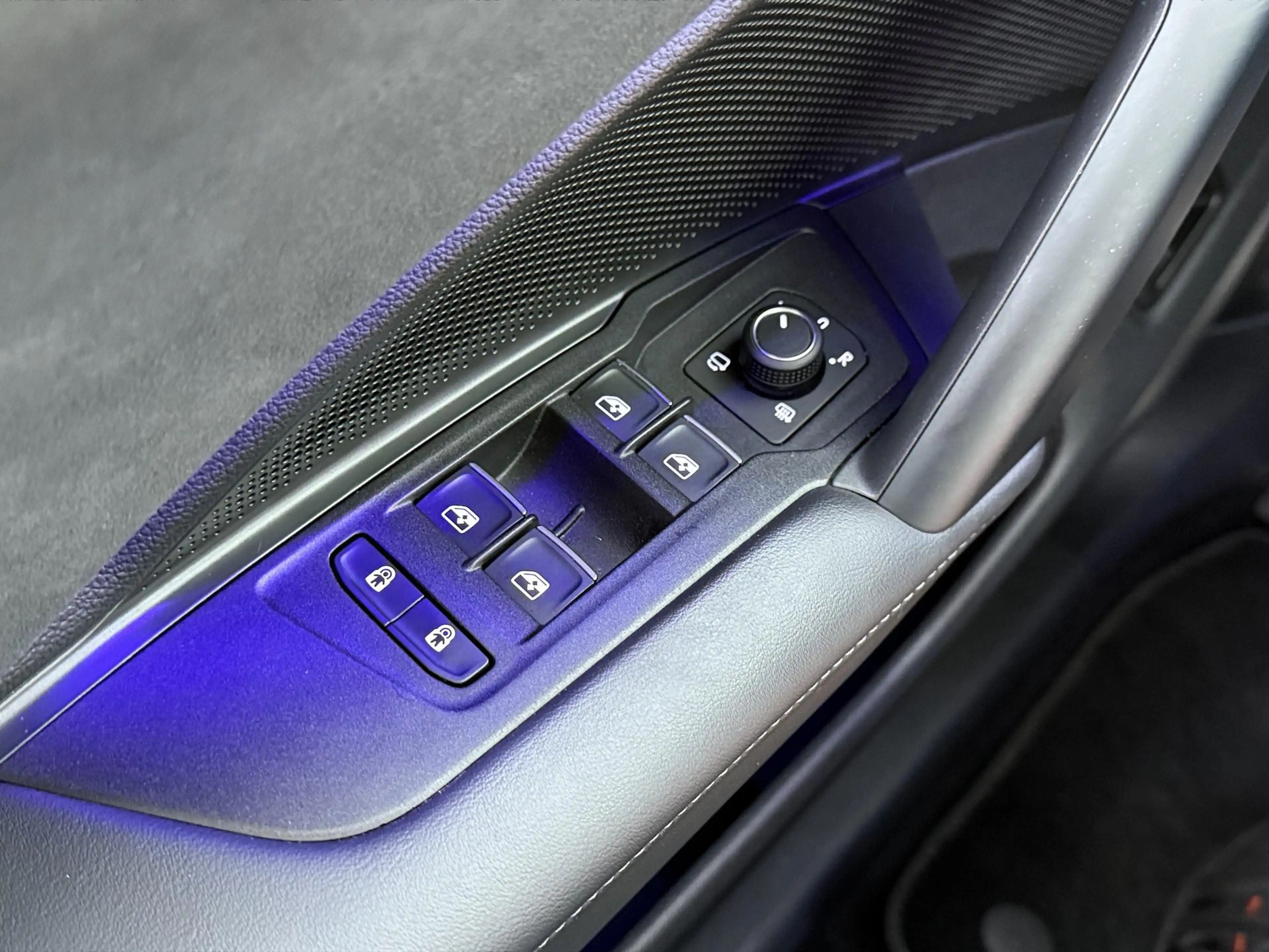 Volkswagen Tayron 1.5 eHybrid R-Line Edition | 204 PK | SoH 98% | Tr — photo 13