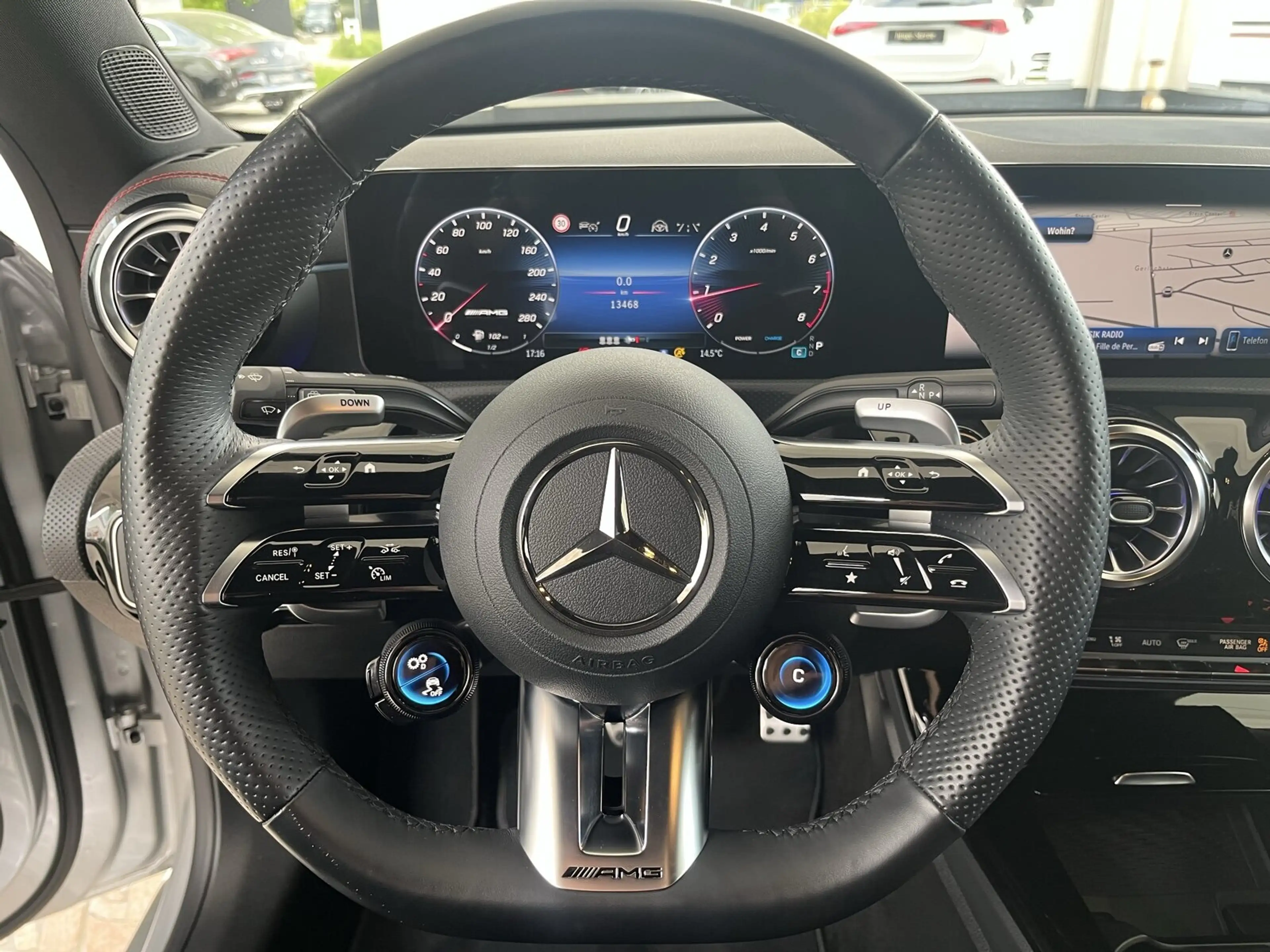 Mercedes-Benz CLA 35 AMG CLA 35 AMG 4M SB Pano.-Dach/Distronic/Kamera/LED — photo 13