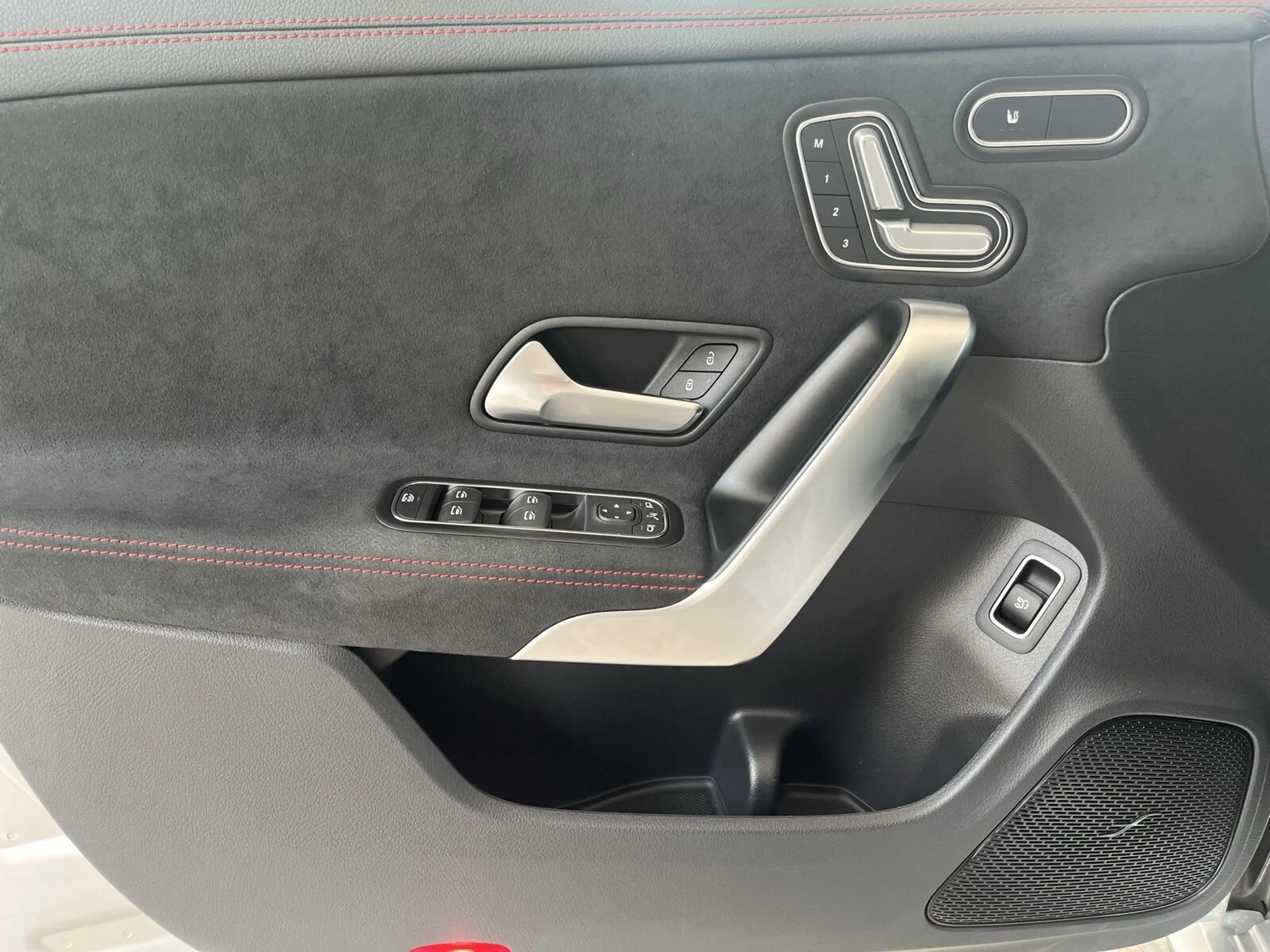 Mercedes-Benz CLA 35 AMG CLA 35 AMG 4M SB Pano.-Dach/Distronic/Kamera/LED — photo 29