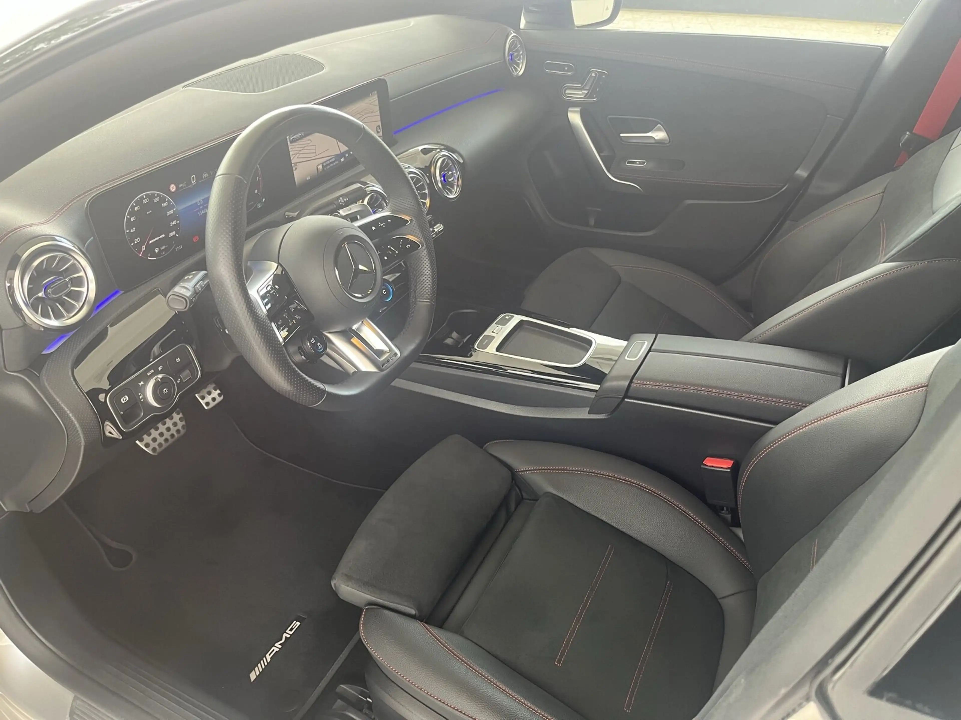Mercedes-Benz CLA 35 AMG CLA 35 AMG 4M SB Pano.-Dach/Distronic/Kamera/LED — photo 9