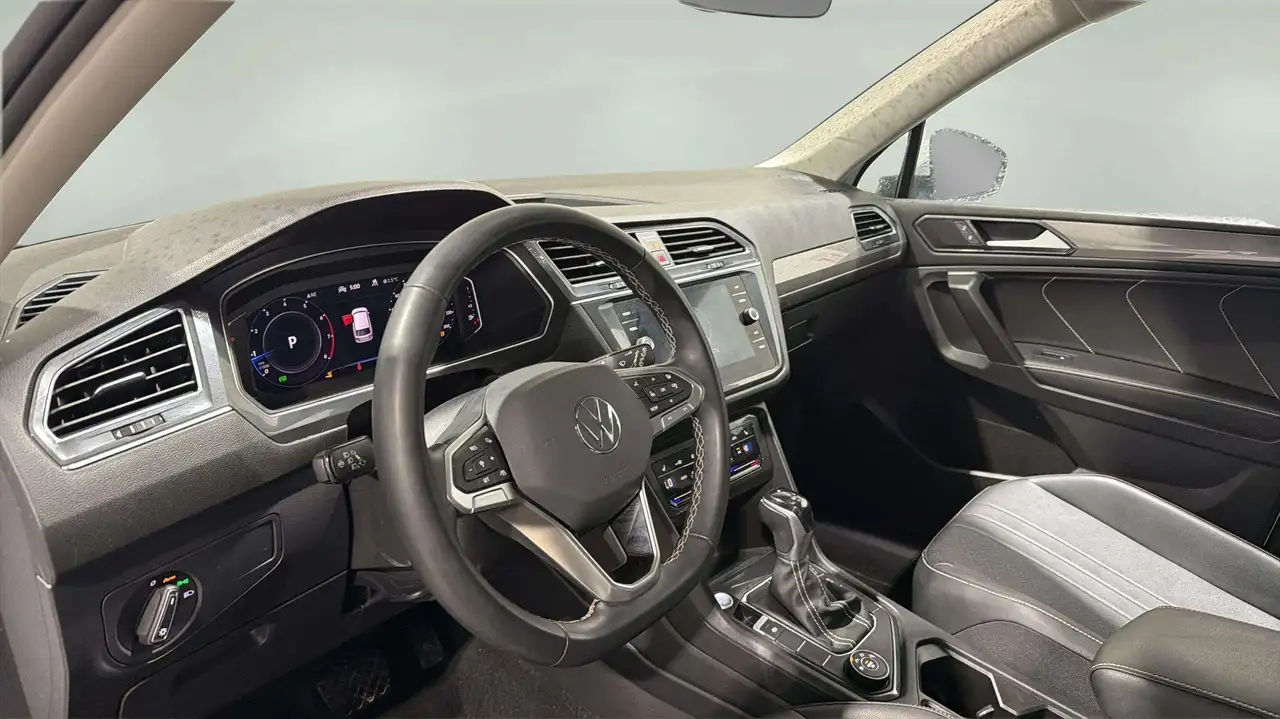 Volkswagen Tiguan снимка Volkswagen Tiguan