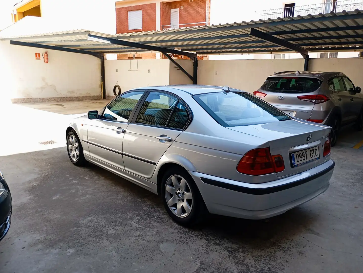 BMW 320 320d - 2