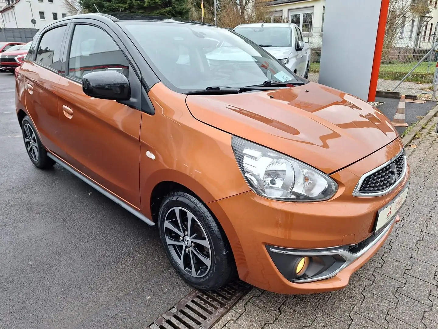 Mitsubishi Space Star Diamant Edition+ 1.0 MIVEC ClearTec 5 Orange - 2