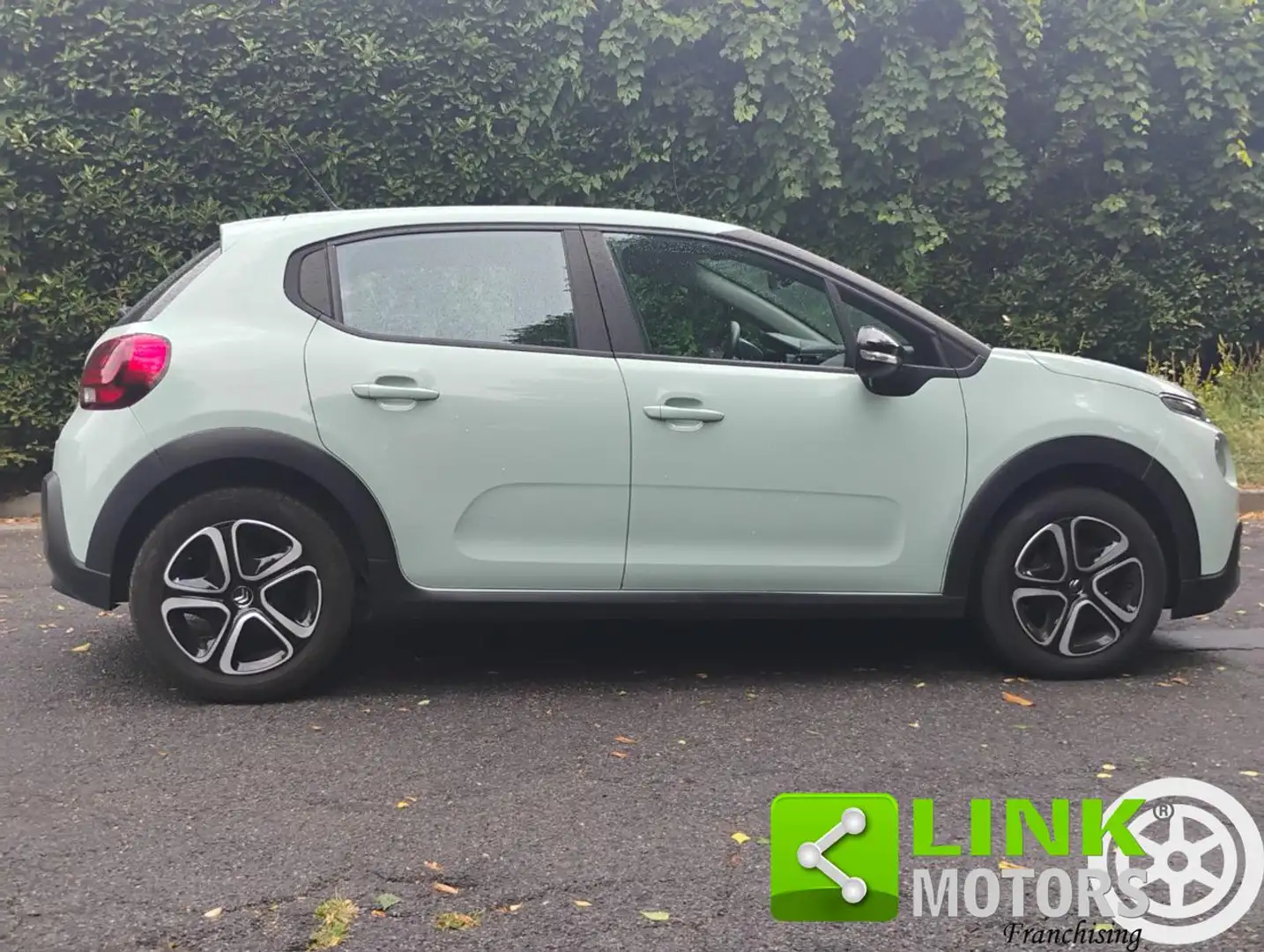 Citroen C3 PureTech 82 S&S Uptown Bianco - 2