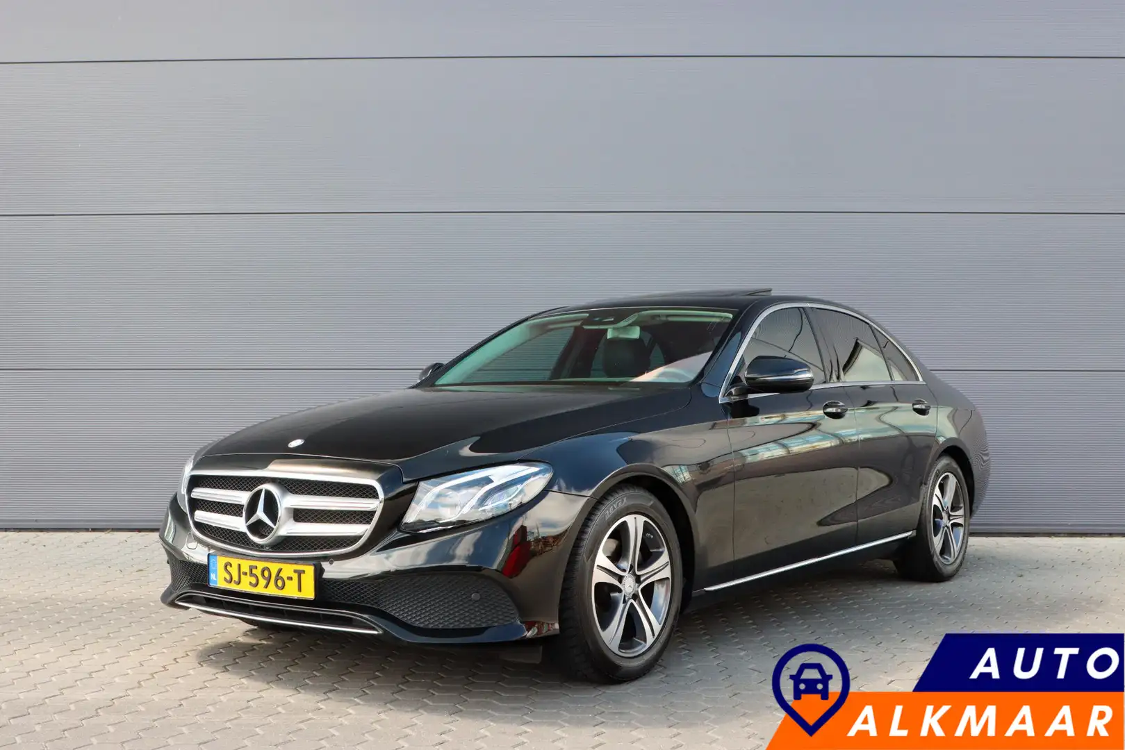 Mercedes-Benz E 220 d Prestige Plus | Schuif/kanteldak | Rijklaarprijs Negro - 1