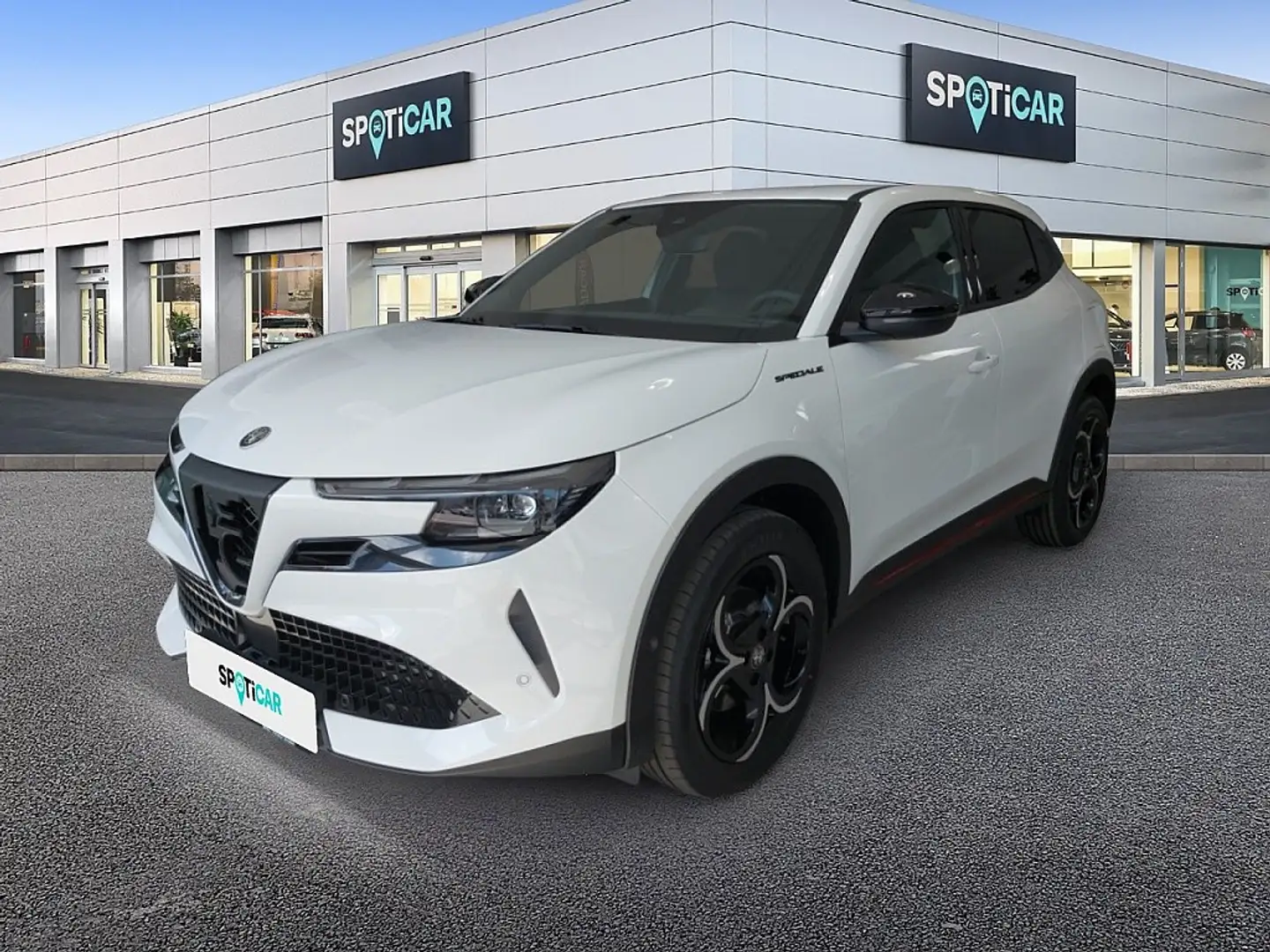 Alfa Romeo Junior Ibrida Speciale 1.2 MHEV e-DCT6 Weiß - 1
