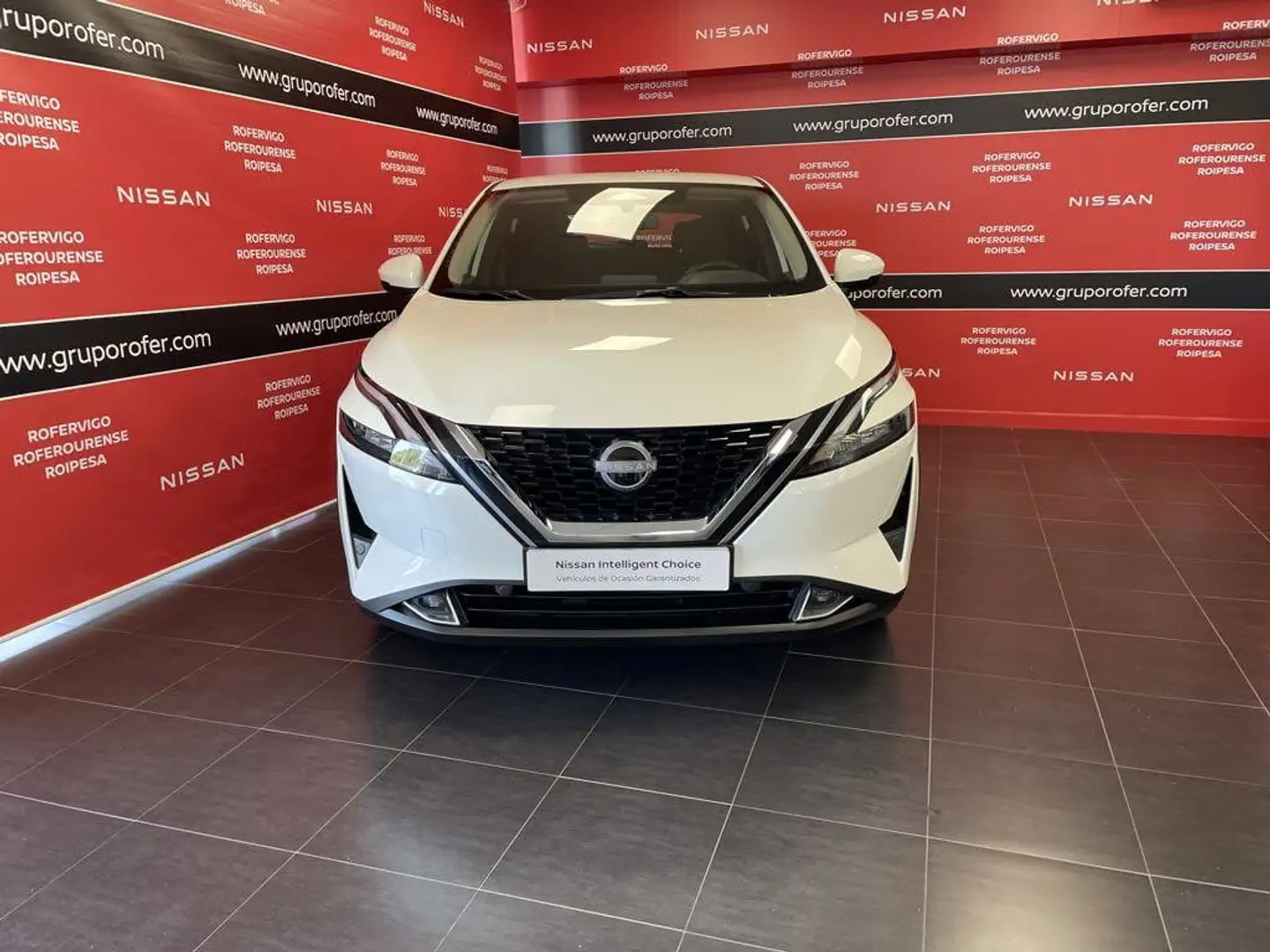 Nissan Qashqai 1.3 DIG-T mHEV 12V N-Connecta 4x4 Aut. 116kW Blanco - 2