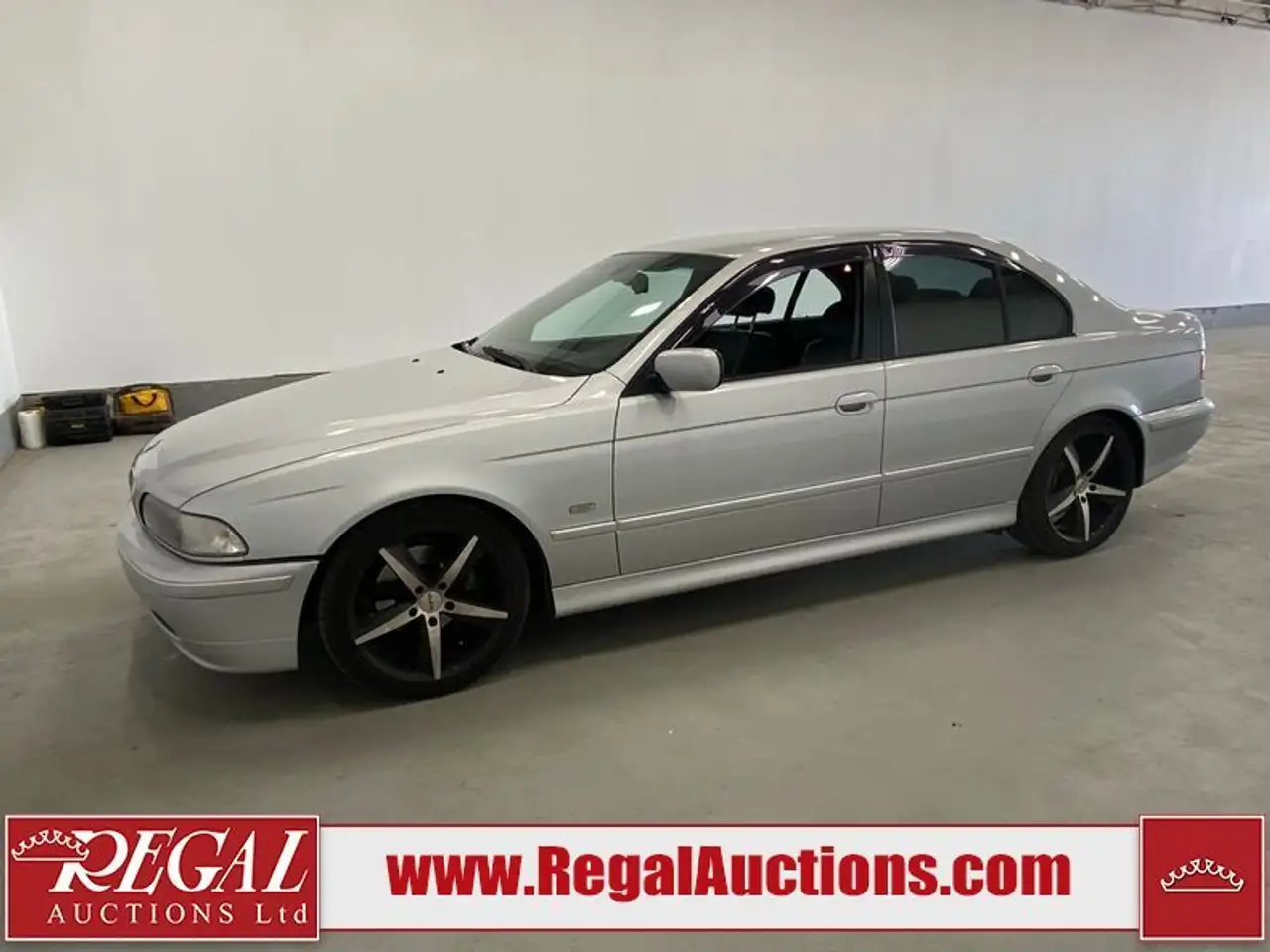 BMW 5 Series photo BMW 5 Series