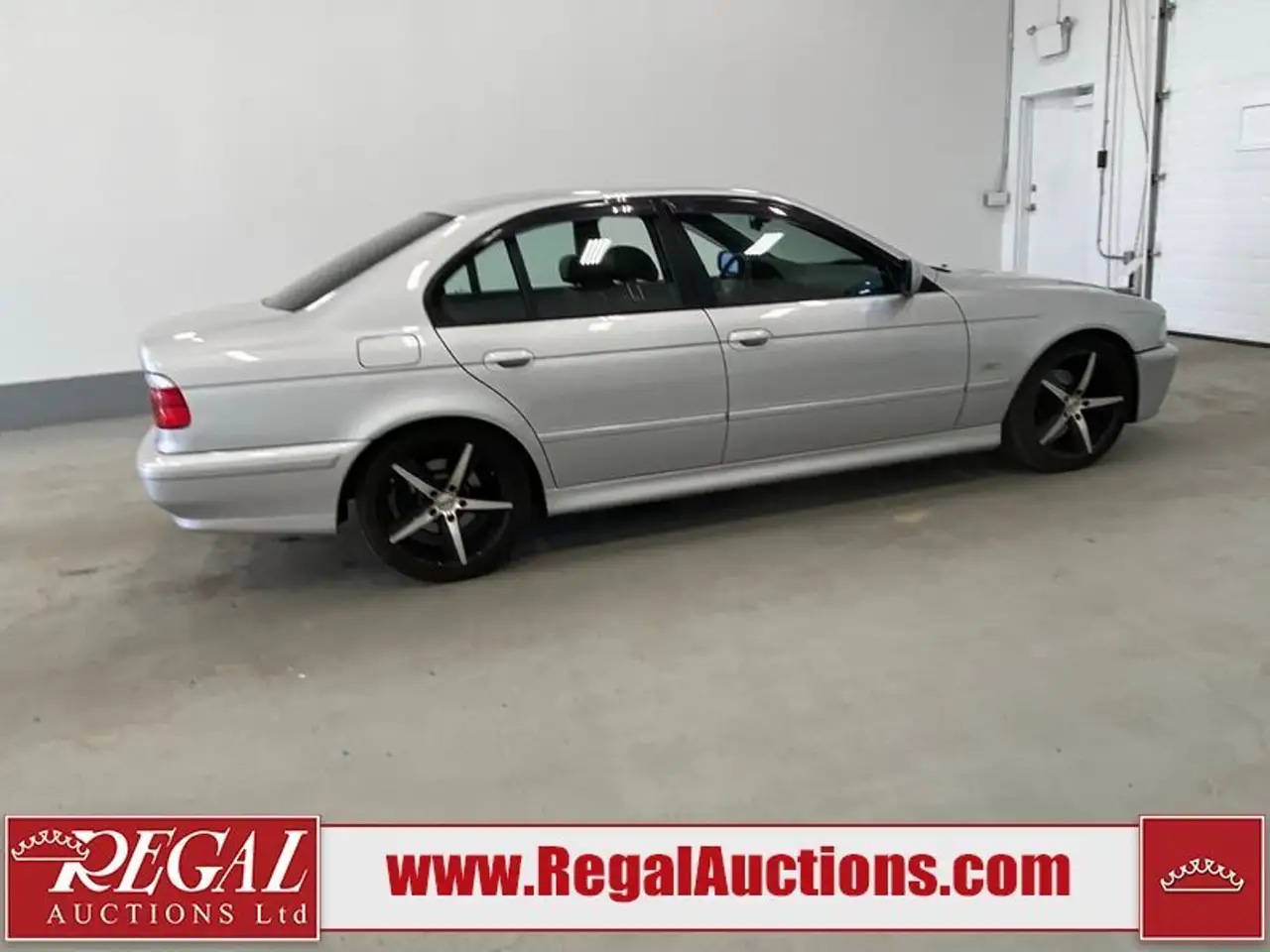 BMW 5 Series photo BMW 5 Series